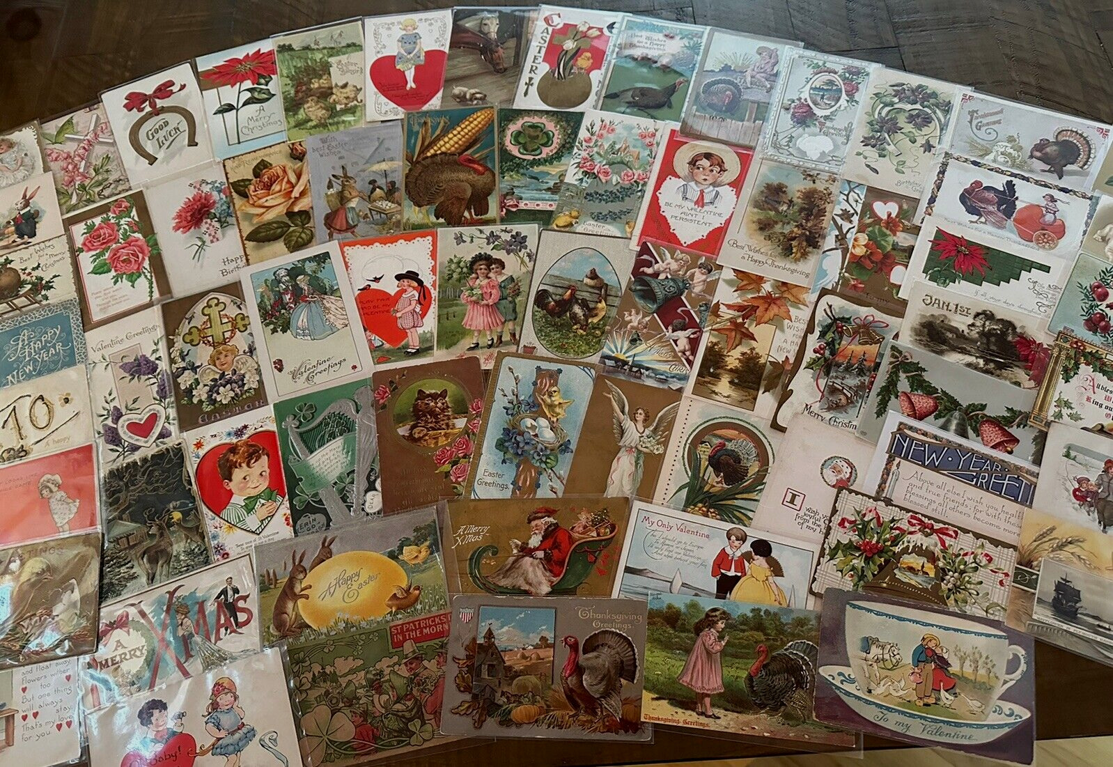 Big Lot of 100~Holidays Greetings Postcards~Xmas~Easter~Valentines~in sleeves~