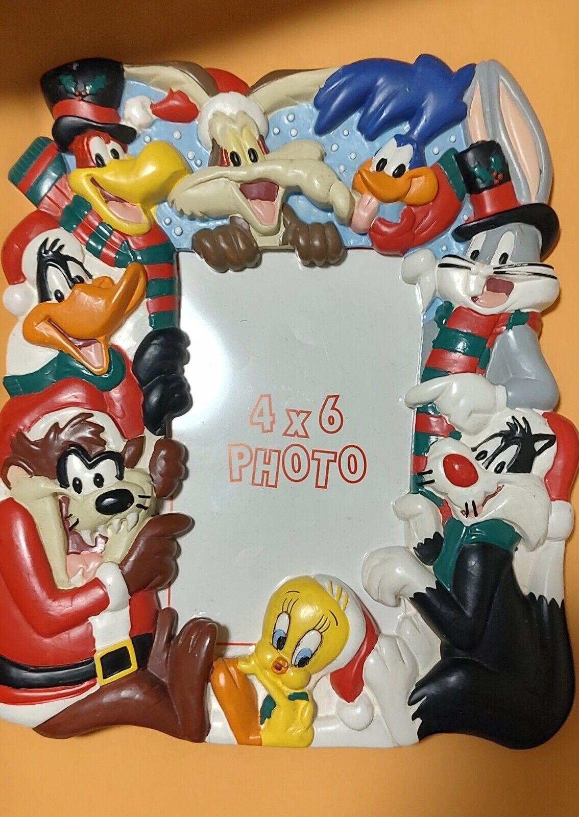 LOONEY TUNES WARNER BROS STUDIO STORE Character Holiday Picture Frame 1997 