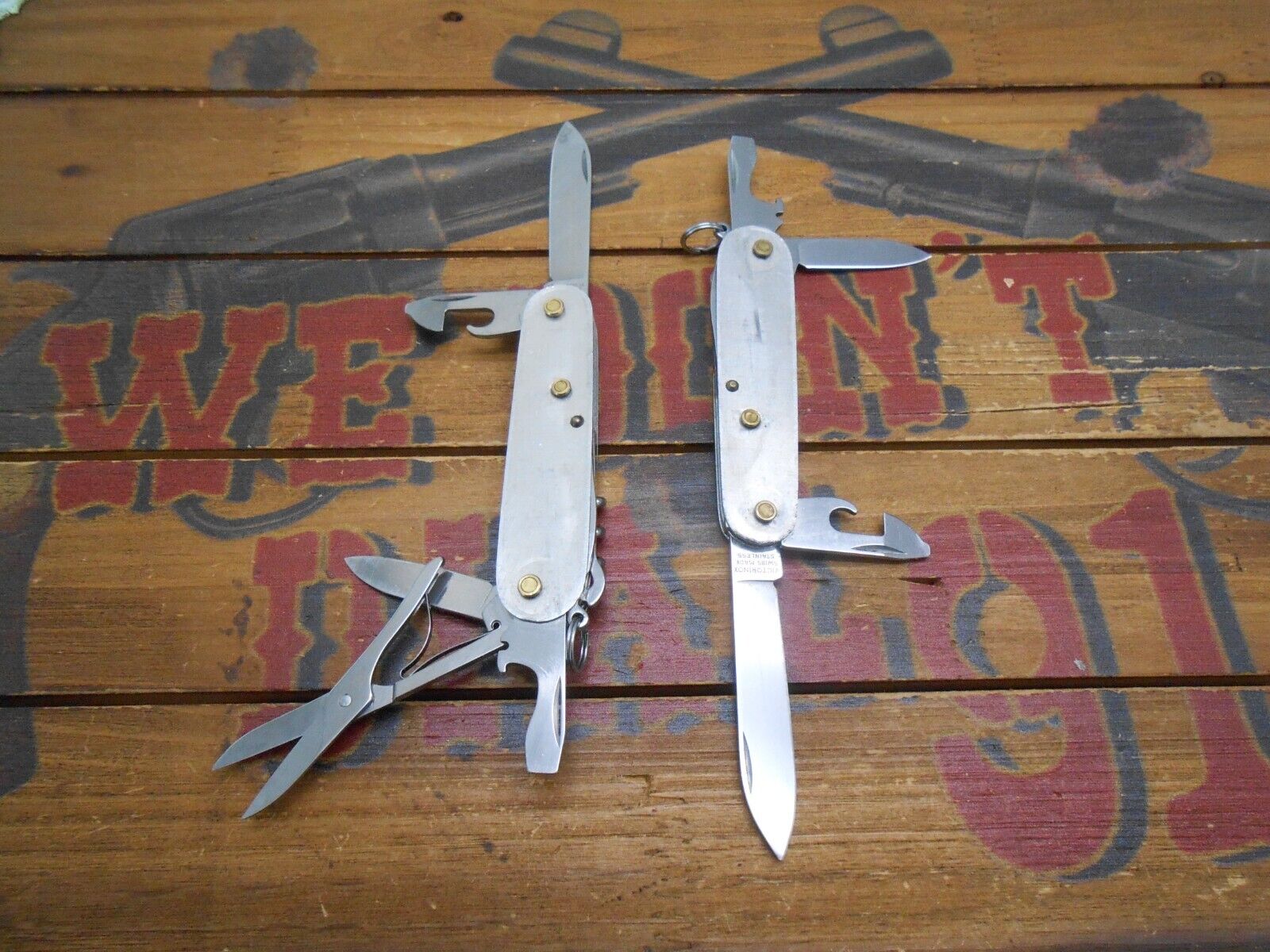 Lot of 2 Victorinox Swiss Army Knives Climber & Tinker No Scales