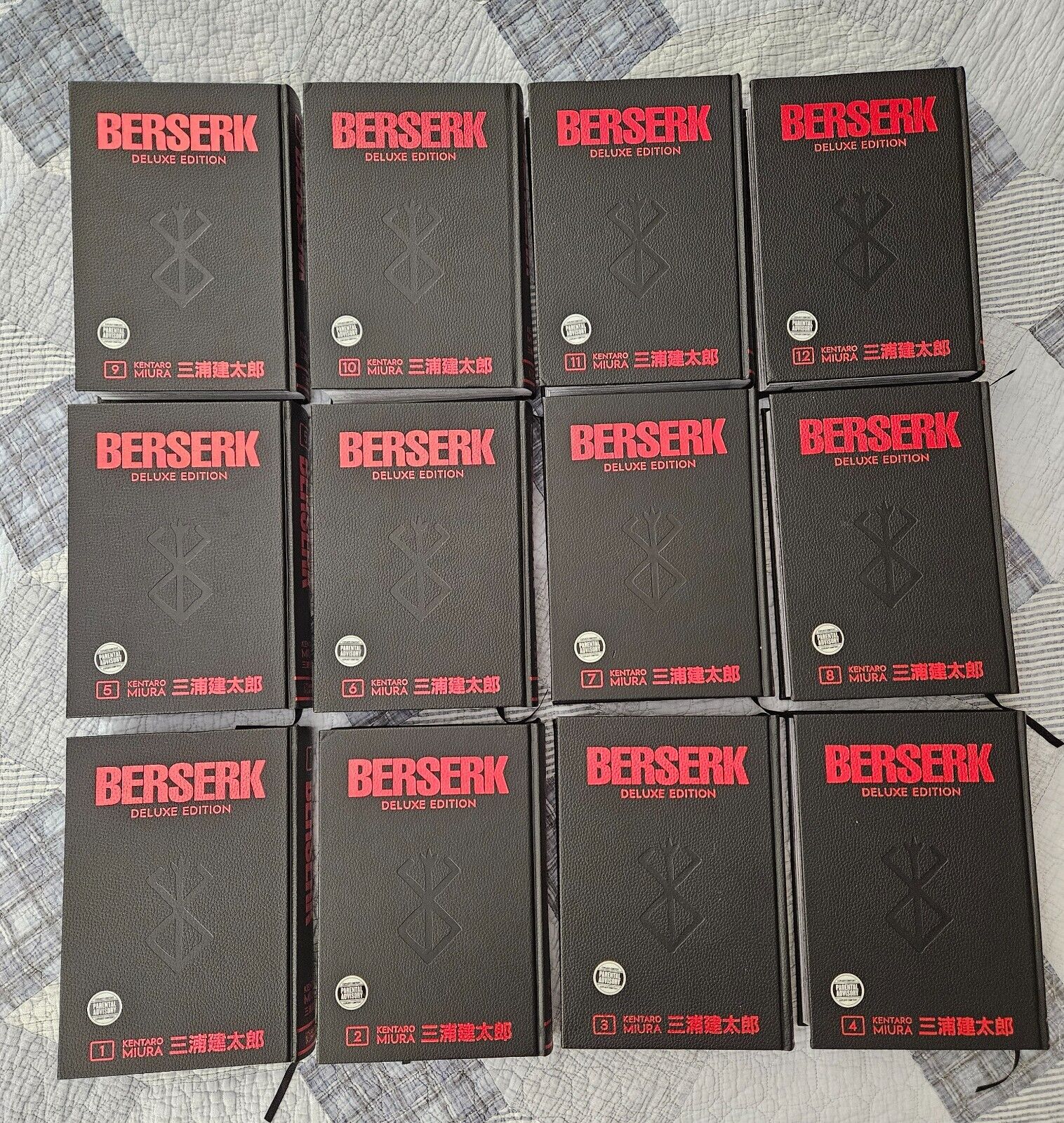 Berserk Deluxe Edition Set 1-12 (Manga, Kentaro Miura)