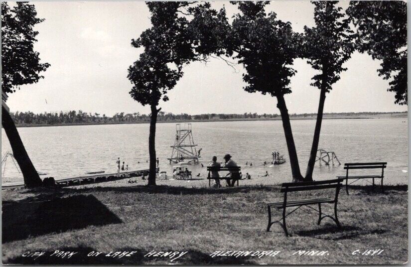 1940s ALEXANDRIA, Minnesota RPPC Real Photo Postcard \