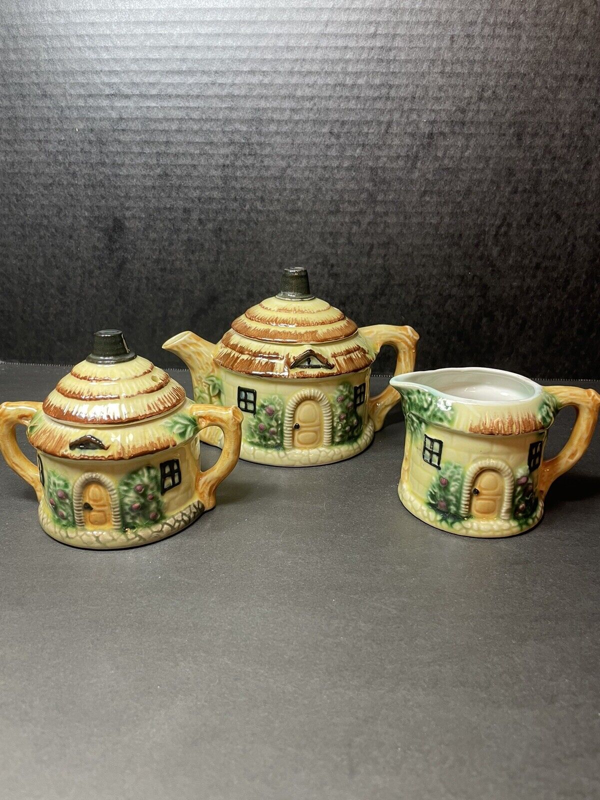 Vintage Hand Painted Single Serve Cottage Ware Teapot Creamer And Sugar W/ Lid