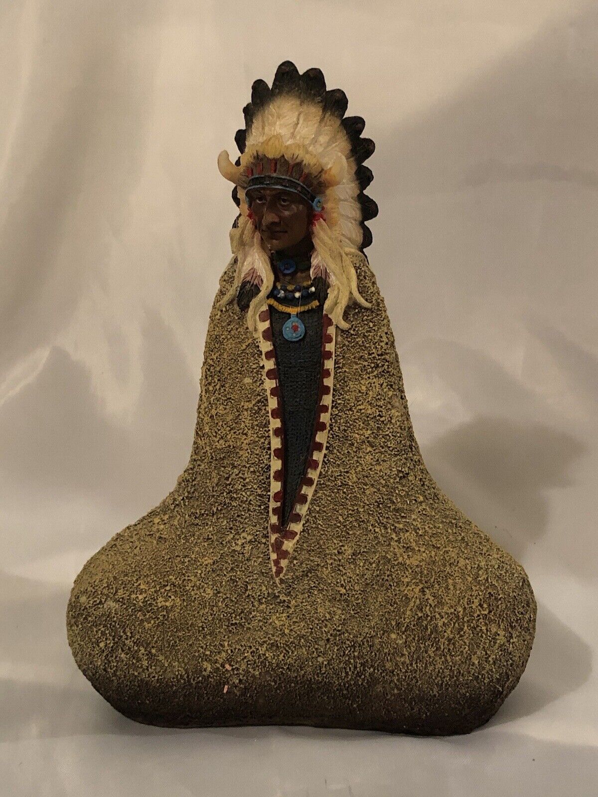 VTG Native American Chief Sitting Wrapped In A Blanket Resin Figurine
