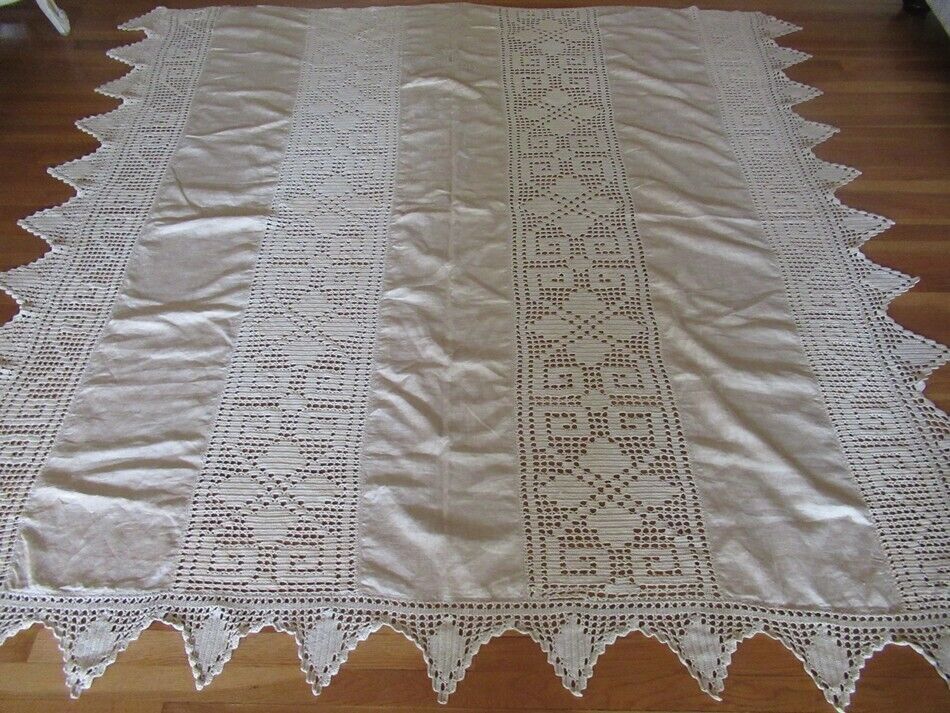 Vintage Handmade Victorian French Linen Crochet Bedspread Coverlet Ecru Monogram