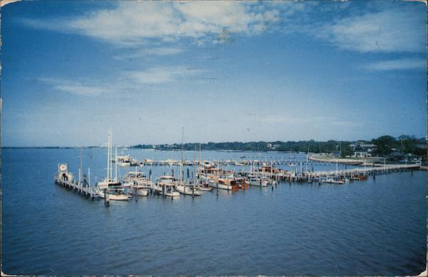 1955 Norfolk Yacht and Country Club,Lafayette River,VA Virginia Chrome Postcard
