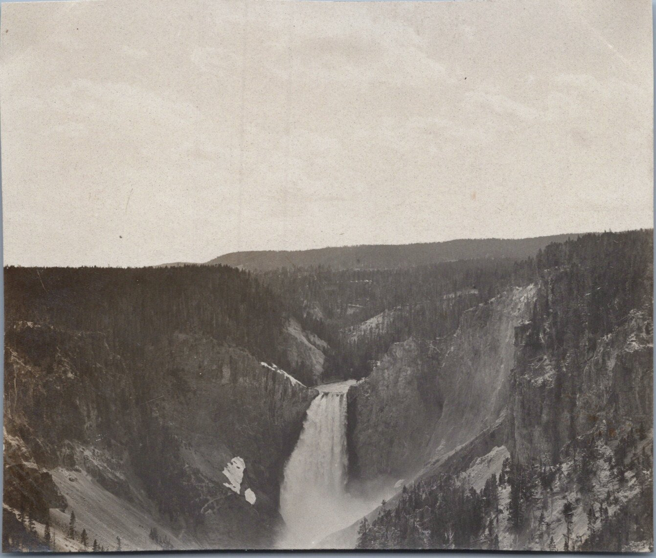 USA, Yellowstone, Canyon Waterfall, Vintage Print, ca.1910 Vintage Print Shooting