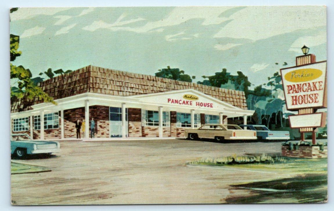 LEWISBURG, PA Pennsylvania ~ Roadside PERKINS PANCAKE HOUSE 1974 Cars Postcard