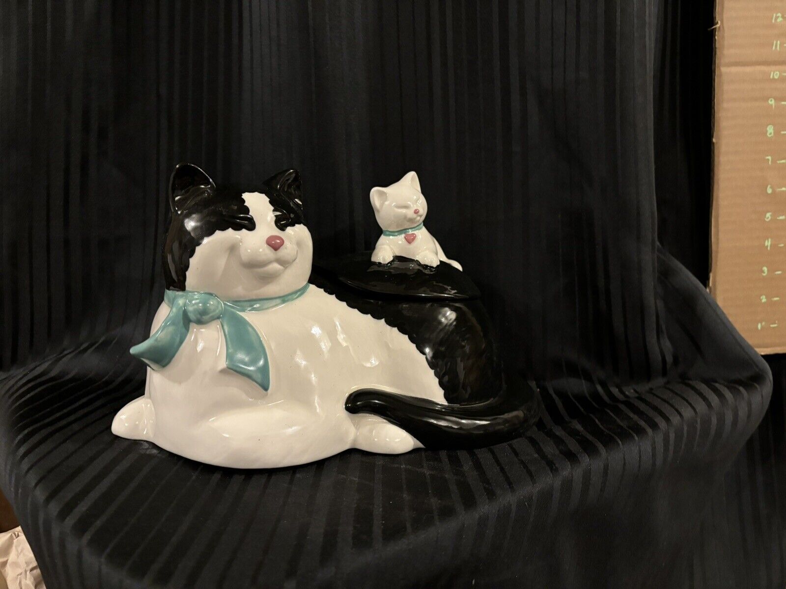 Vintage Tuxedo Cat Cookie Jar Mama Kitty w Baby Kitten on Back as Lid USA Made