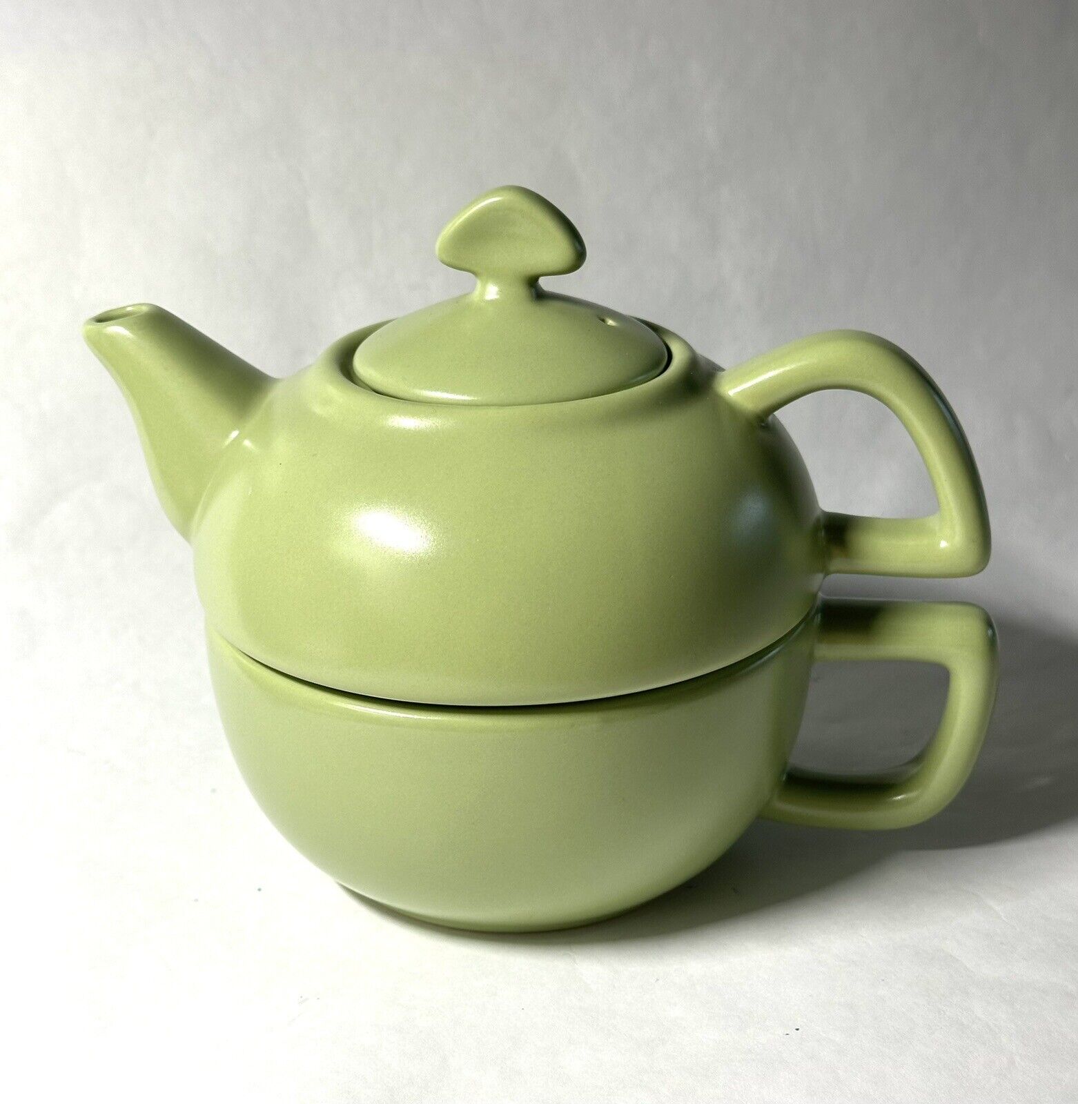 Chantal Tea for One 92-TPC10 Ceramic Teapot Lid And Cup Combo Celadon Green
