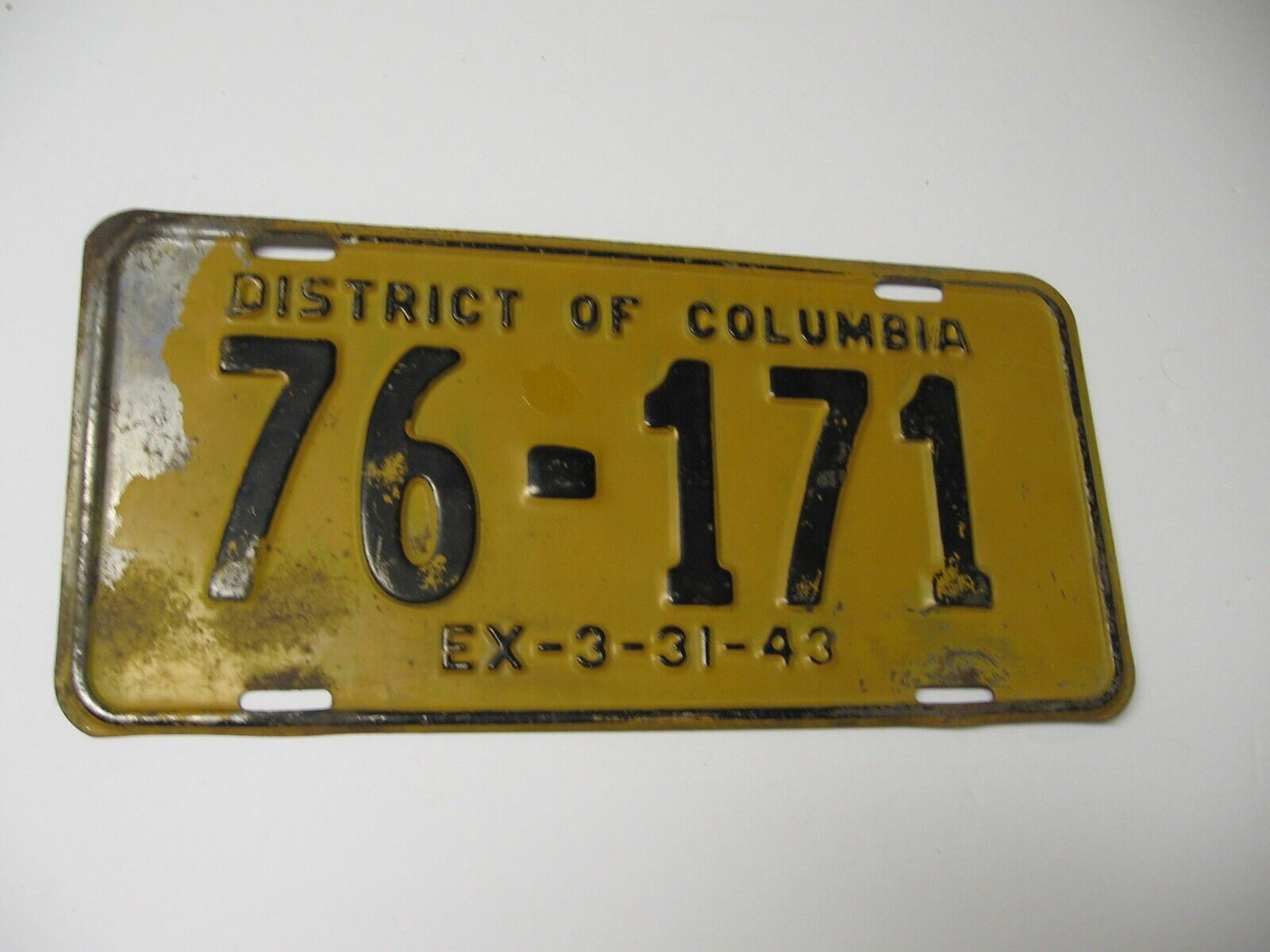 Rare 1943 Washington DC District of Columbia License Plate- 5 digits, EXP. 3-31