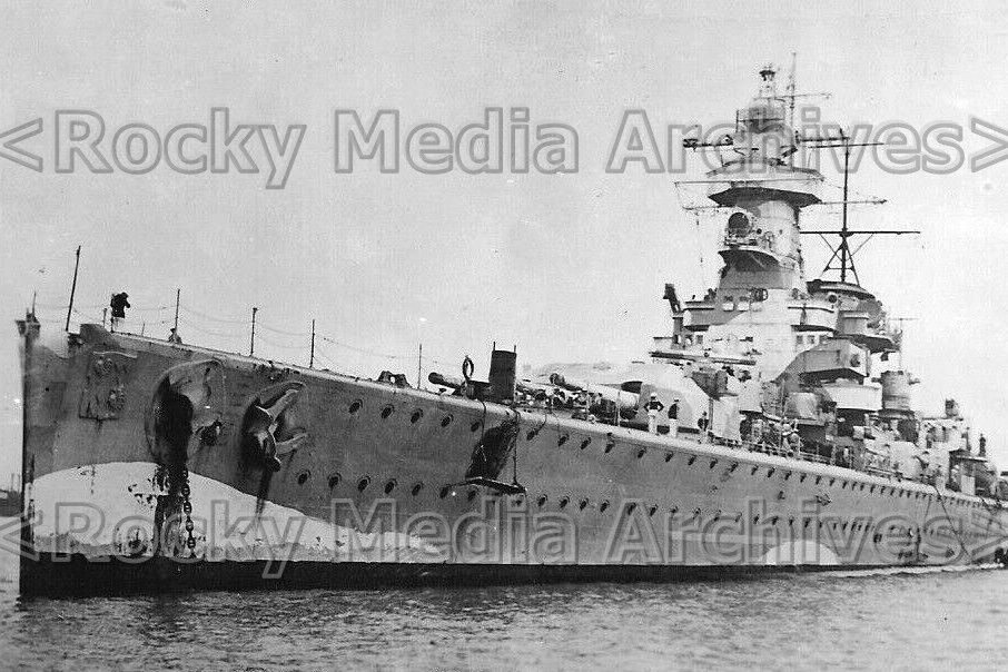Wwq-4 Admiral Graf Spee, Deutschland Class Heavy Cruiser, Kriegsmarine. Photo