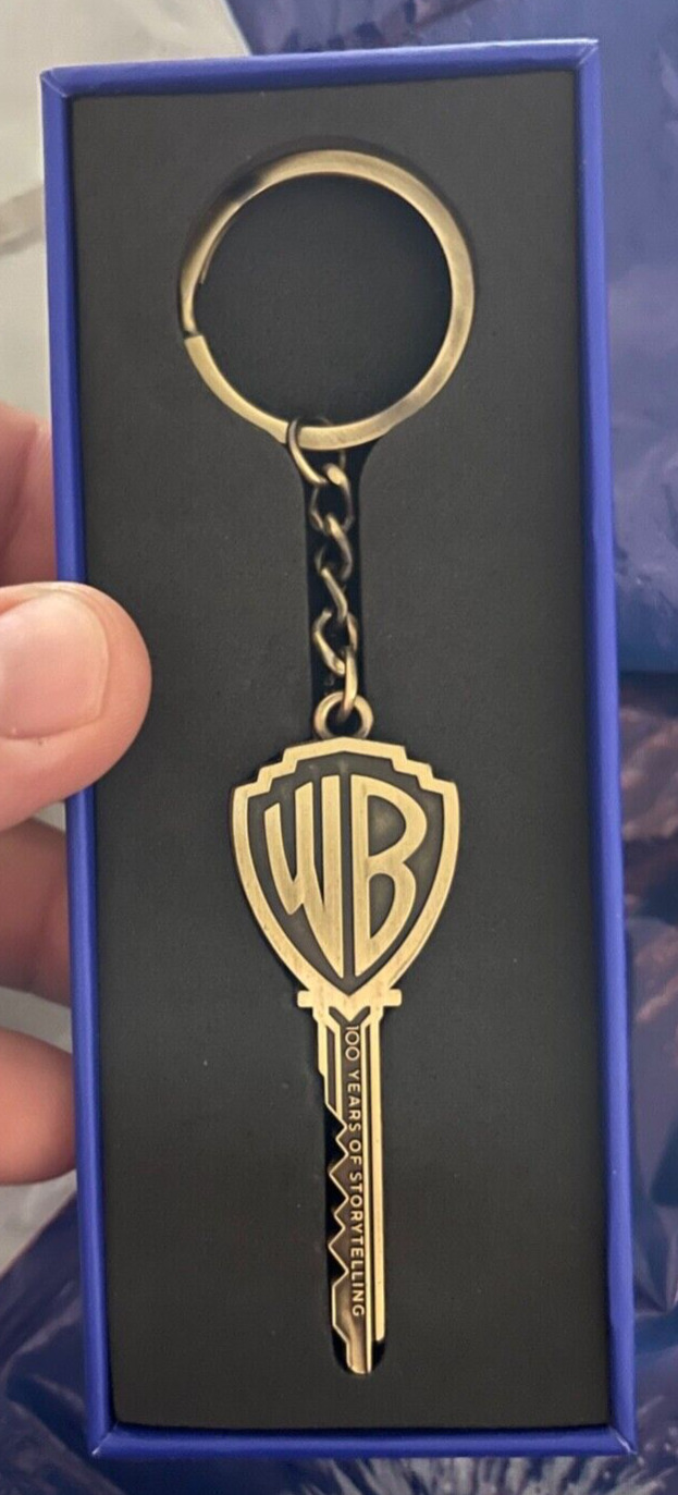 Warner Bros Studio Tour Hollywood 100 Years WB Shield Key Keychain New