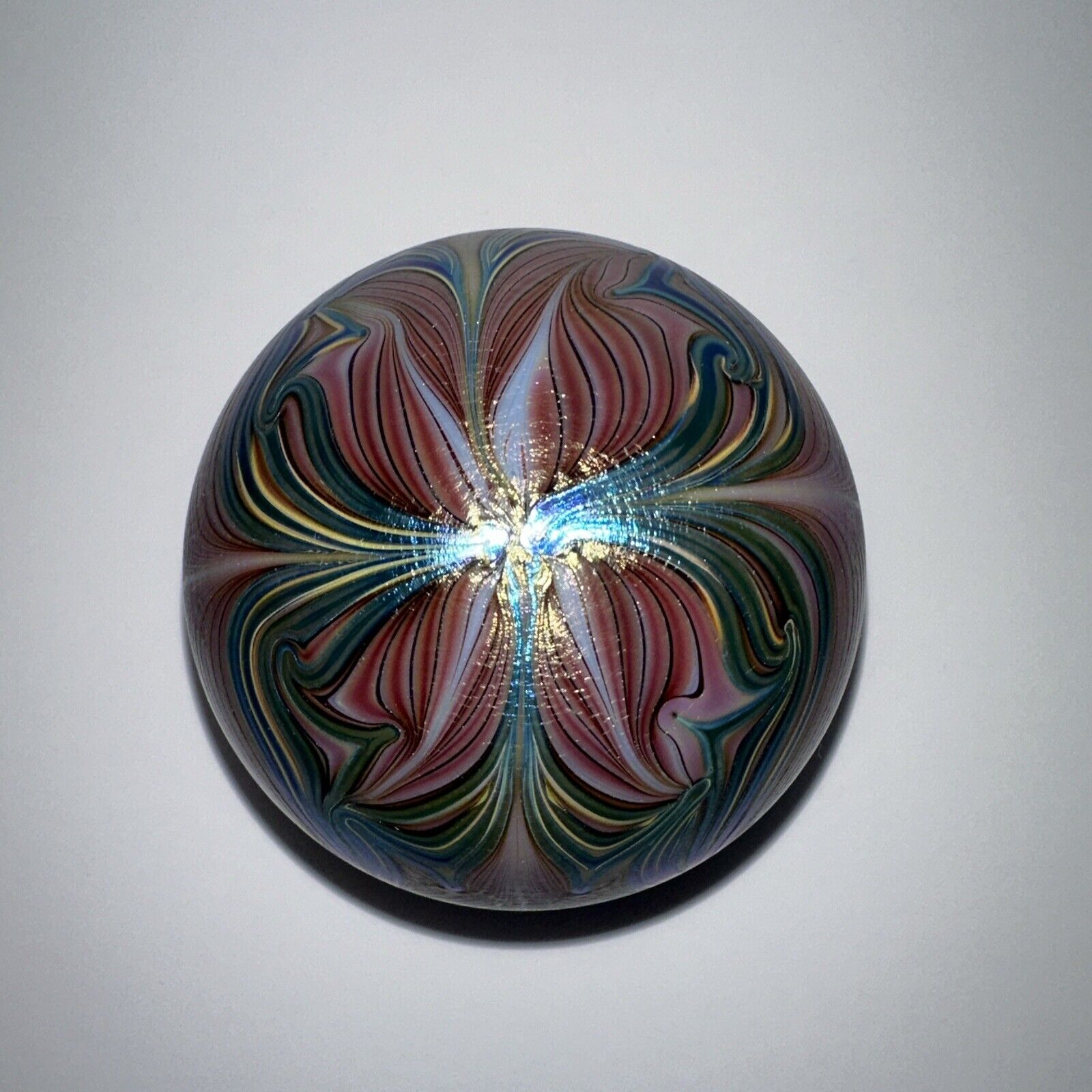 Stunning Zephyr Studio Art Signed Glass Pulled Feather Paperweight