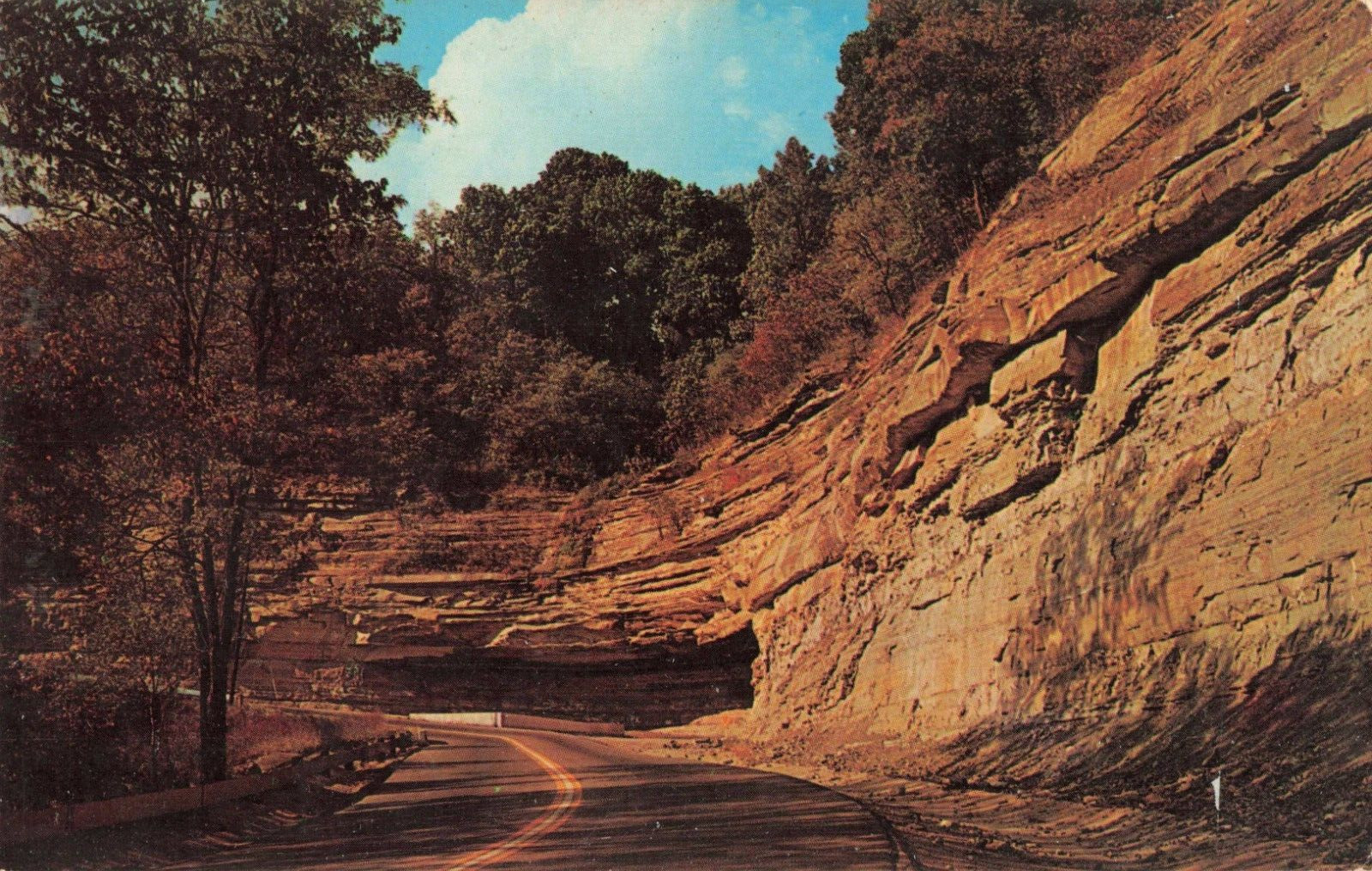 Madison IN Indiana, Hanging Rock Hill, Highway 7, Vintage Postcard