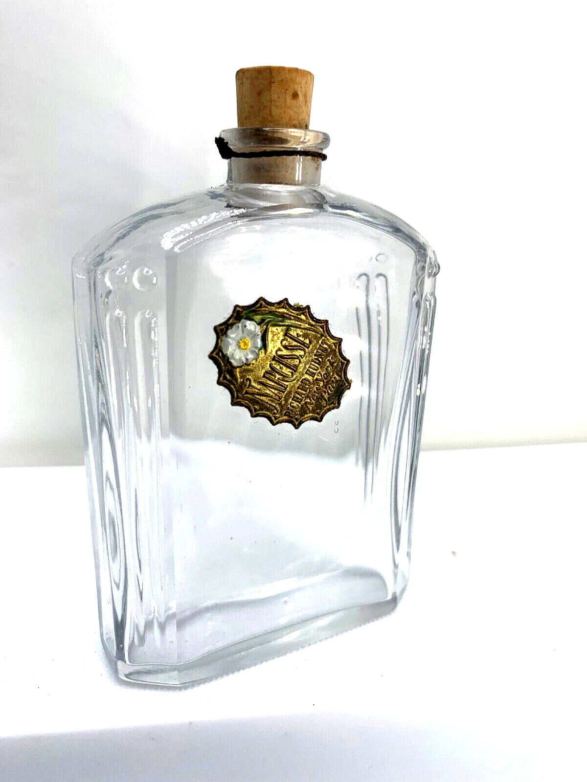Elegant  Antique crystal perfume bottle. Narcisse by Richard Hudnut.  c. 1920s.