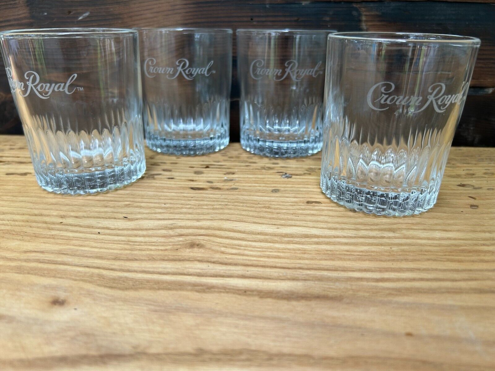 SET OF 4 CROWN ROYAL Whiskey logo LOWBALL COCKTAIL GLASSES VERY NICE