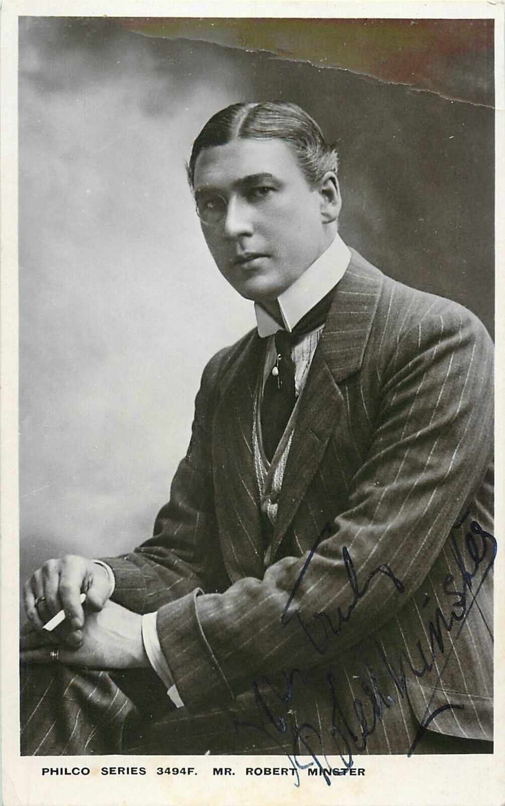 Vintage Signed Autograph Photo - British Actor - Robert Minster