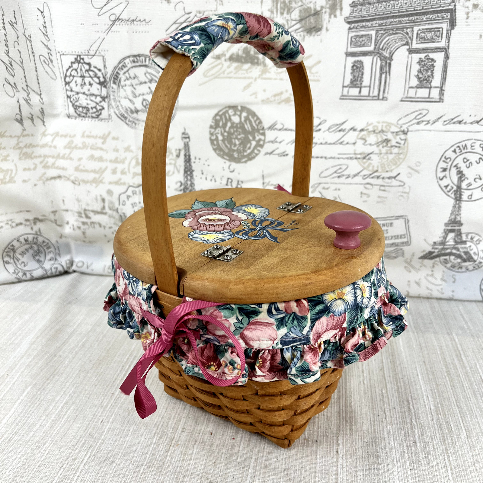 Longaberger 1993 Mothers Day Basket with Painted Lid, Liner + Protector 8.5x8x6