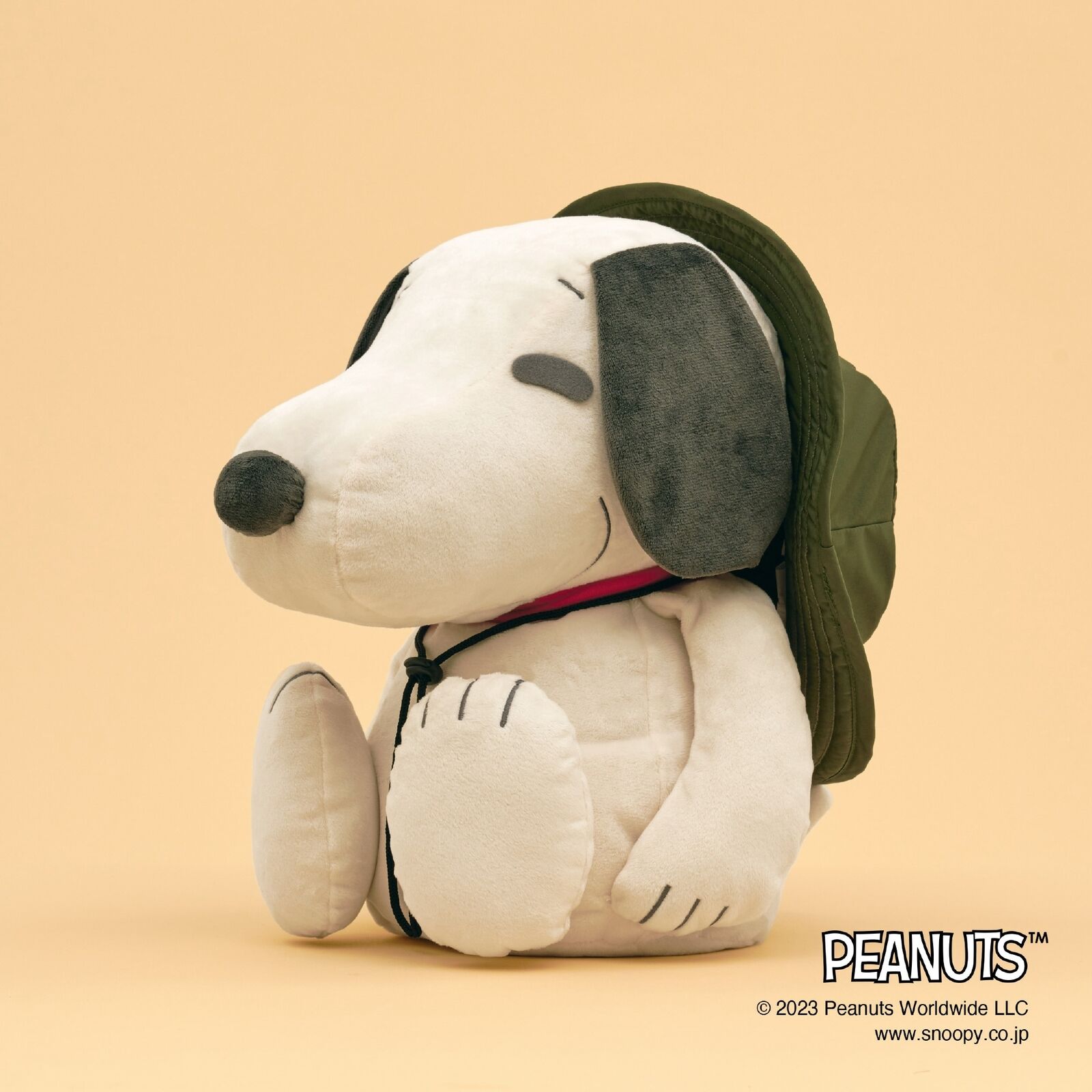 PEANUTS x Mizuno Snoopy Medicine Ball with Hat Stuffed toy that can exercise