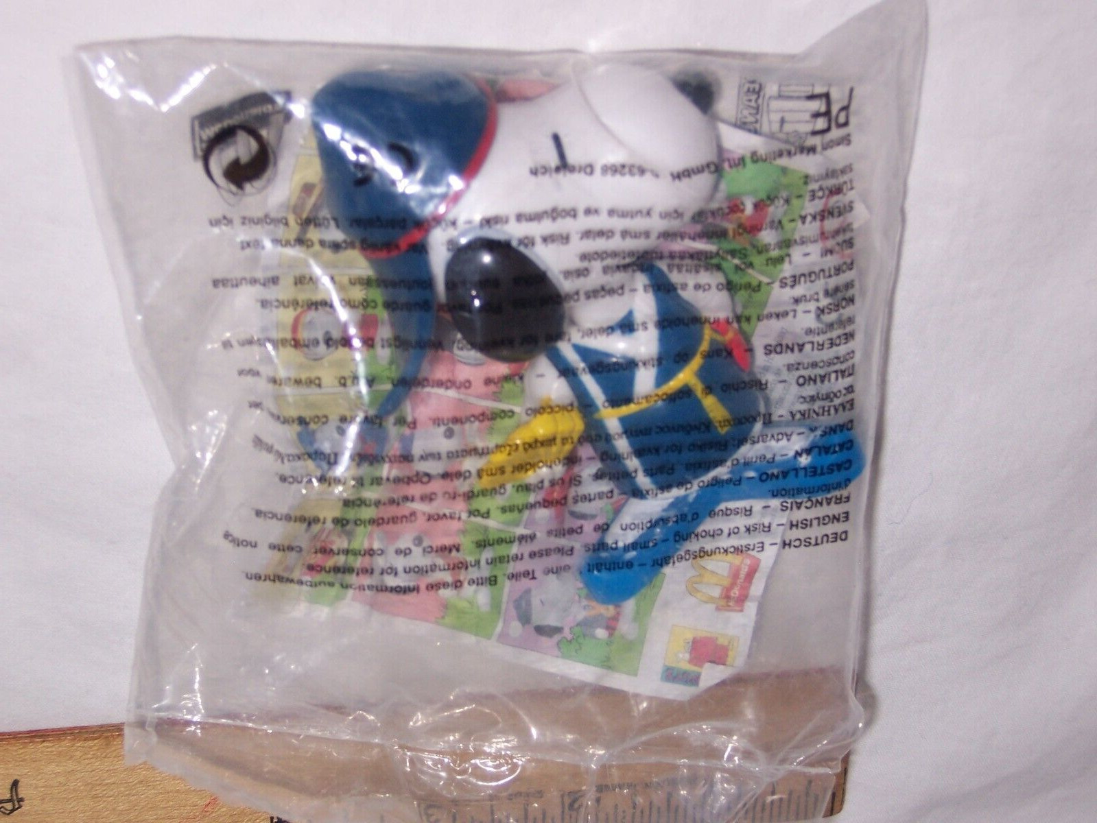 RARE 1999 McDonald\'s Snoopy Peanuts World Tour 1 Figure Toy Korea New In Package