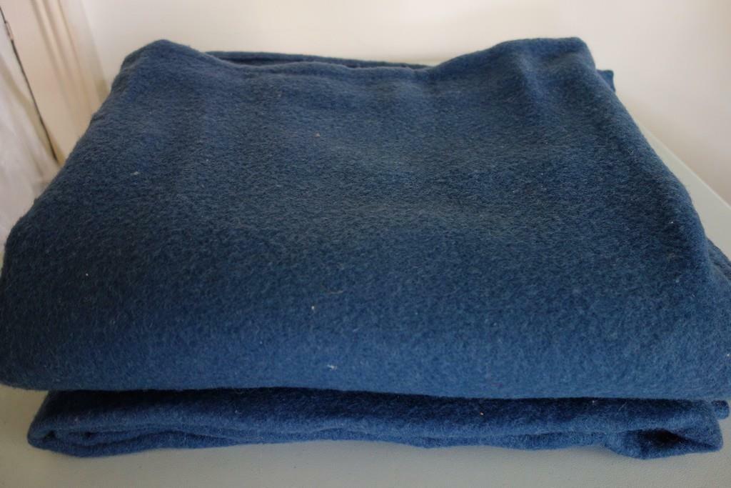 French Actress Estate-Vintage PURE WOOL BLANKET M in France Twin Blue