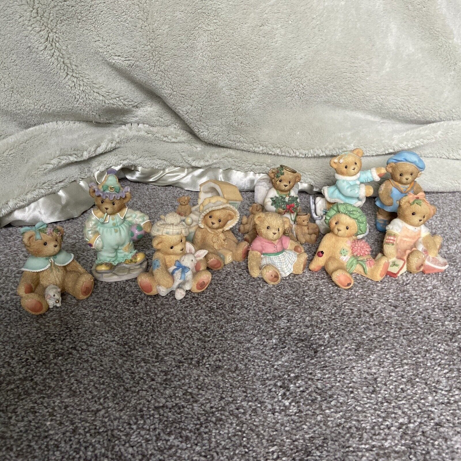 CHERISHED TEDDIES LOT OF 10 No Boxes No Papers Jeanette Dahlia Junior