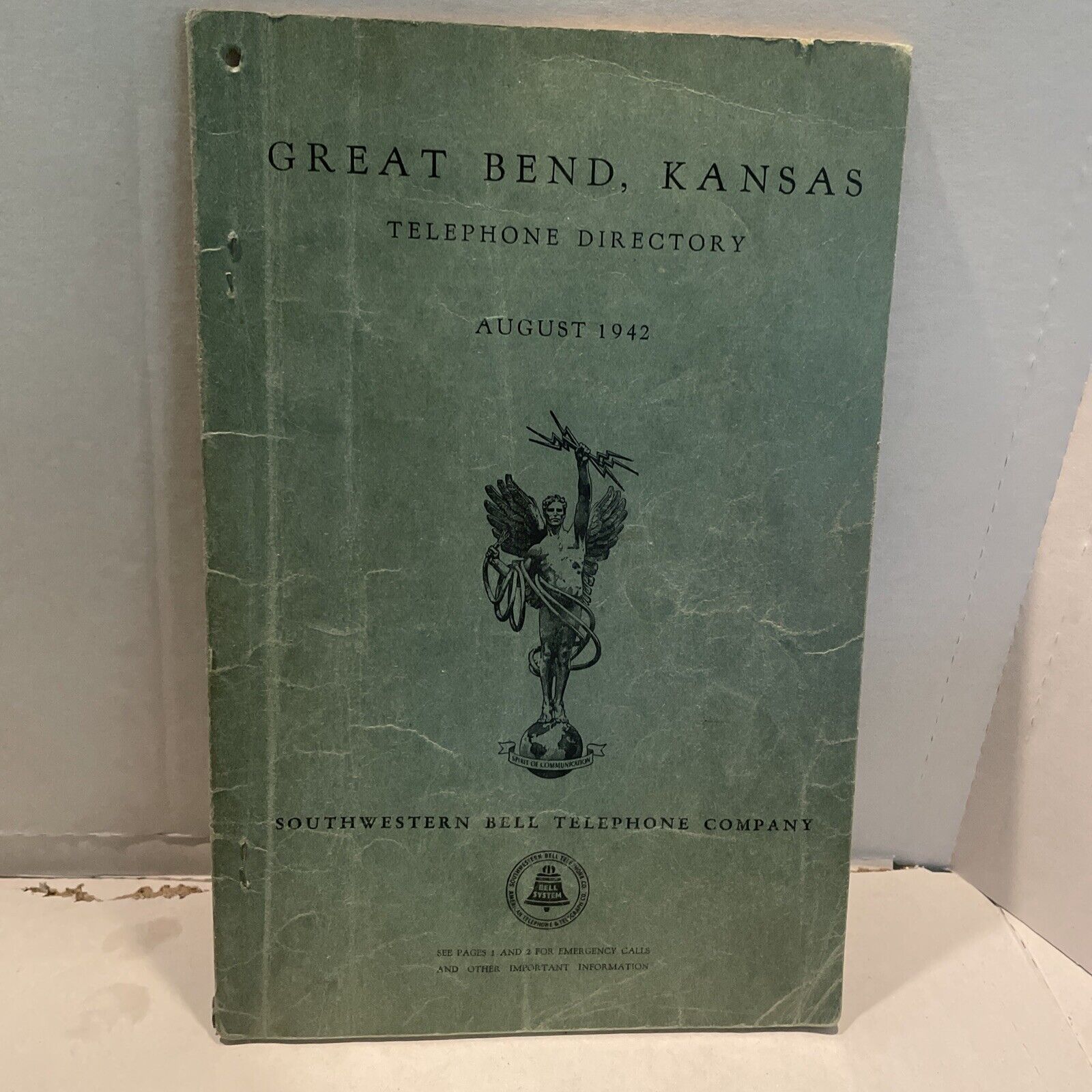 Great Bend Kansas KS Telephone Directory Phone Book 1942 Southwestern Bell A+++