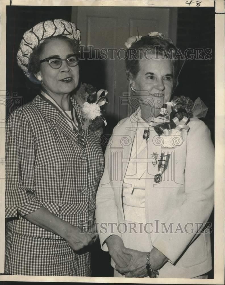 1969 Press Photo Alice Whitley Jones & Mrs. William H. Lykes- United Daughters