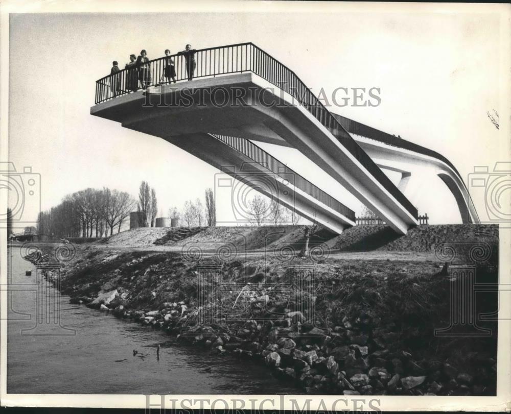 1967 Press Photo Bridge Gifted to Wiesbaden, 100th Anniversary, Germany