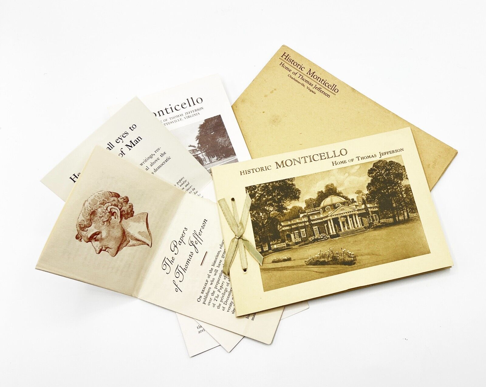 Thomas Jefferson, Historic Monticello c. 1930's Souvenir Album & Brochure Suite