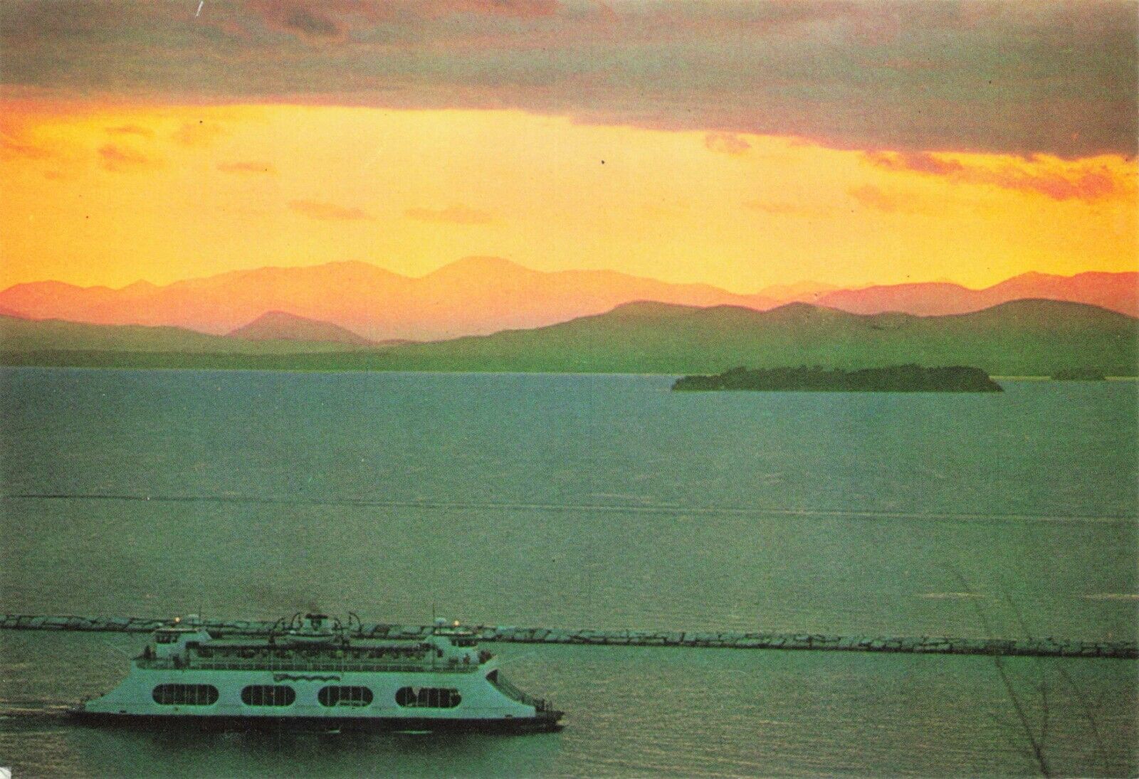 Burlington Vermont Scenic Line Ferry Continental Chrome Postcard Unposted