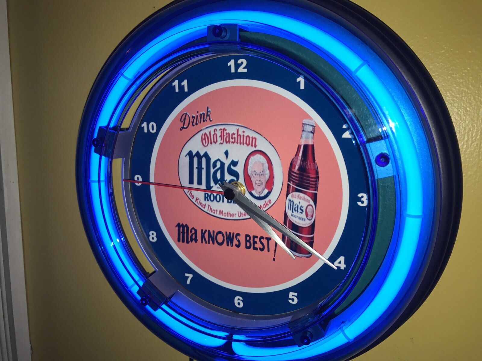 Ma\'s Root Beer Soda Fountain Diner Kitchen Bar Neon Wall Clock Advertising Sign