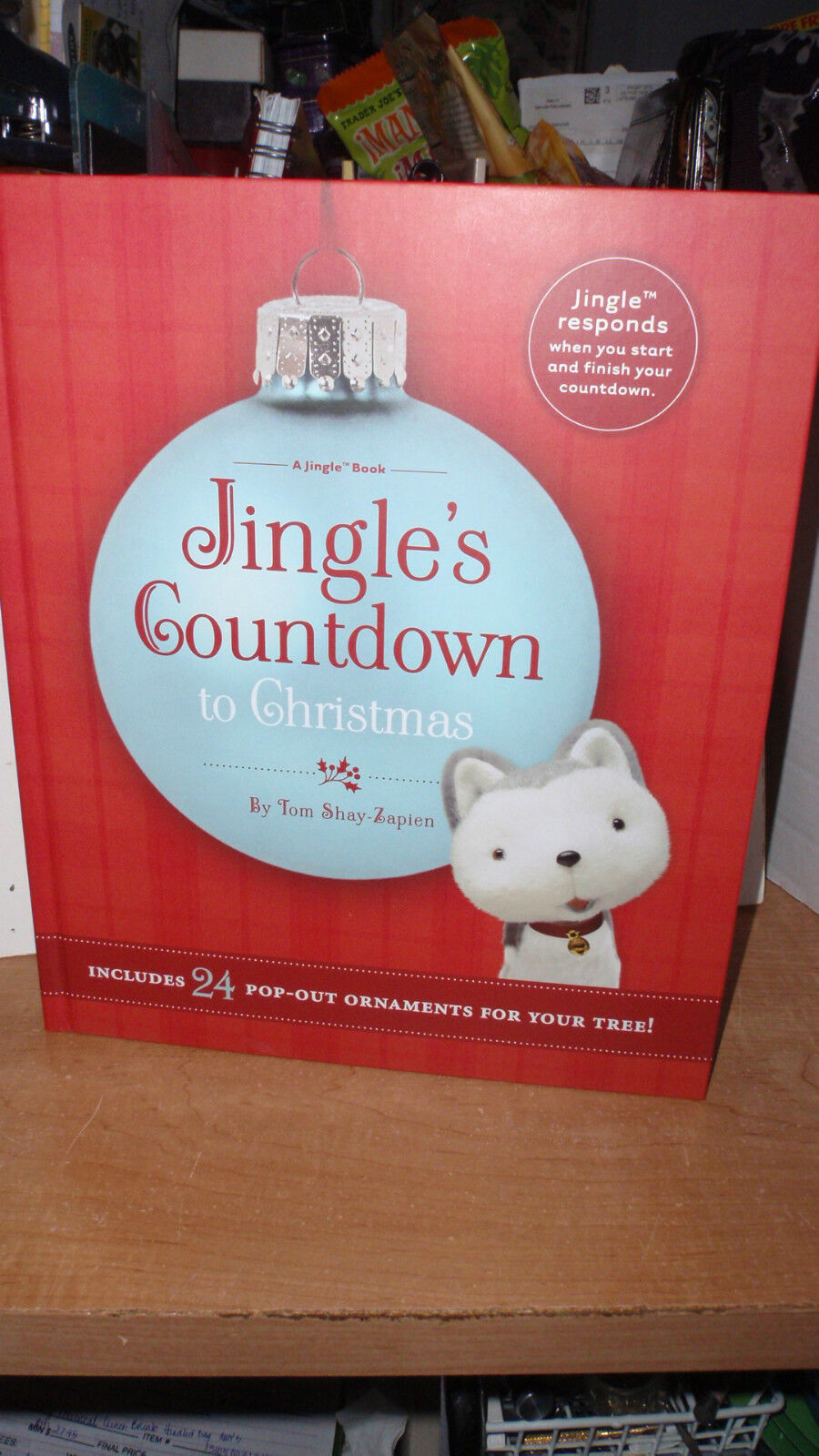 2011 HALLMARK BOOK ~ JINGLE'S COUNTDOWN TO CHRISTMAS & 24 POP OUT ORNAMENTS NWT