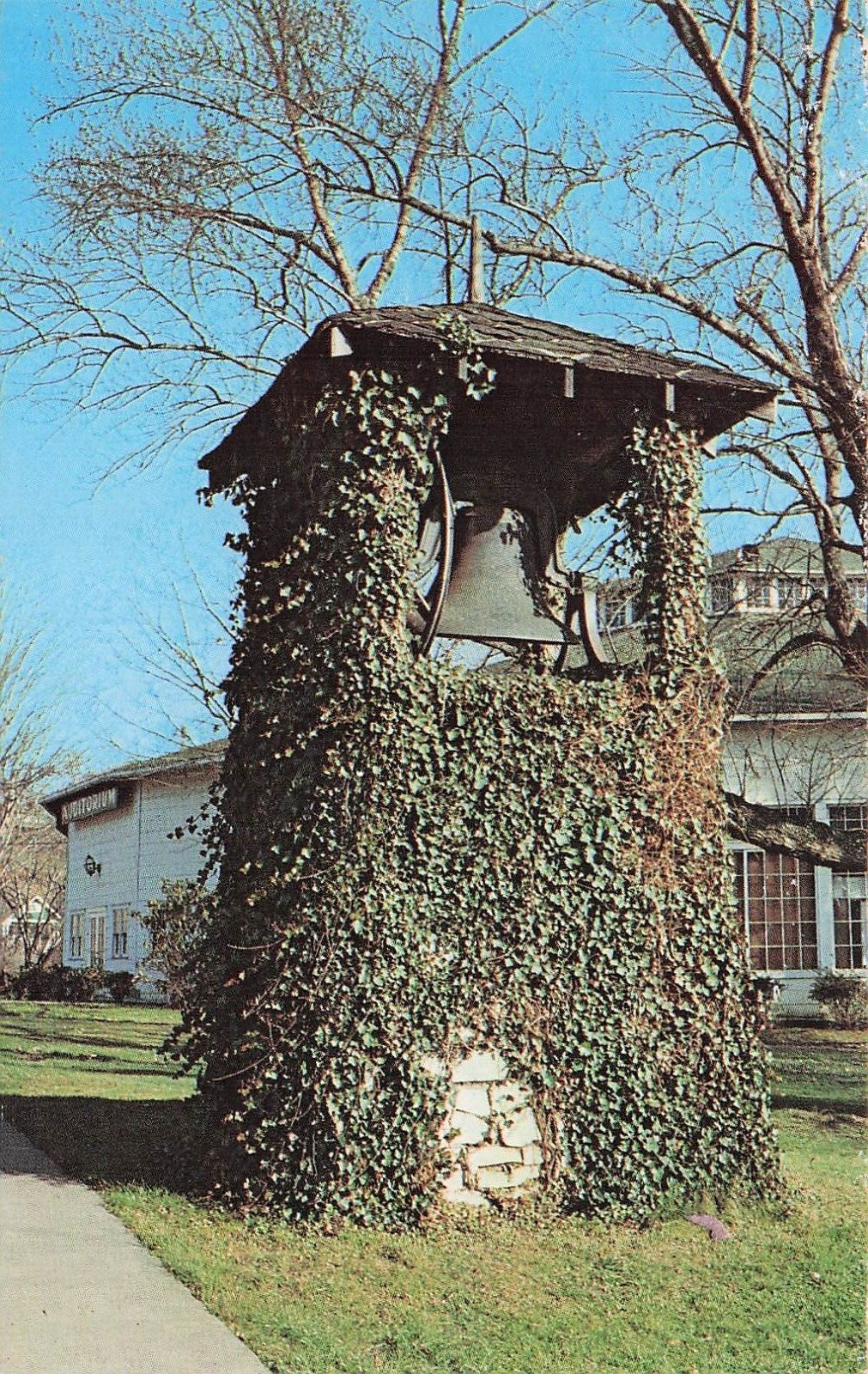 Postcard Vin (1) NC, Lake Junaluska Old Bell Tower/Jack Bowers 105774 UP (130)