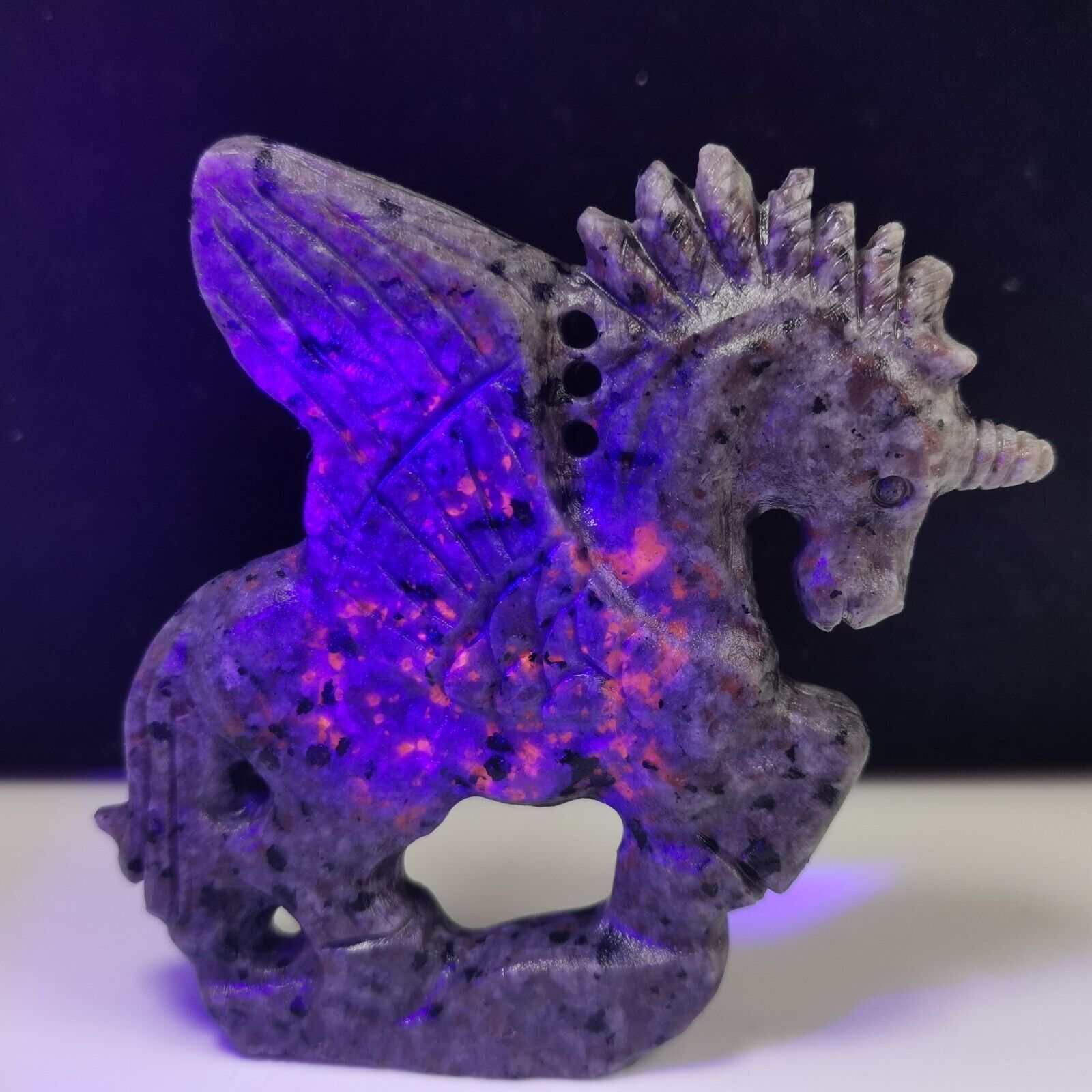 Natural The Flame\'s Stone, Quartz Mineral Specimens, Hand-Carved Pegasus Unicorn