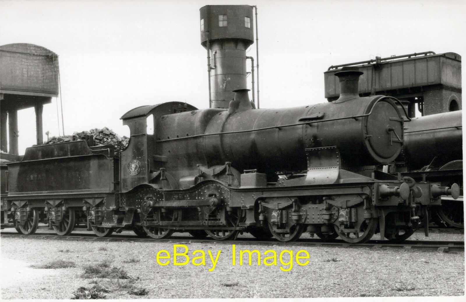 Photo Railway  GWR 4-4-0 Bulldog Etona 3323 Reading shed June 1933