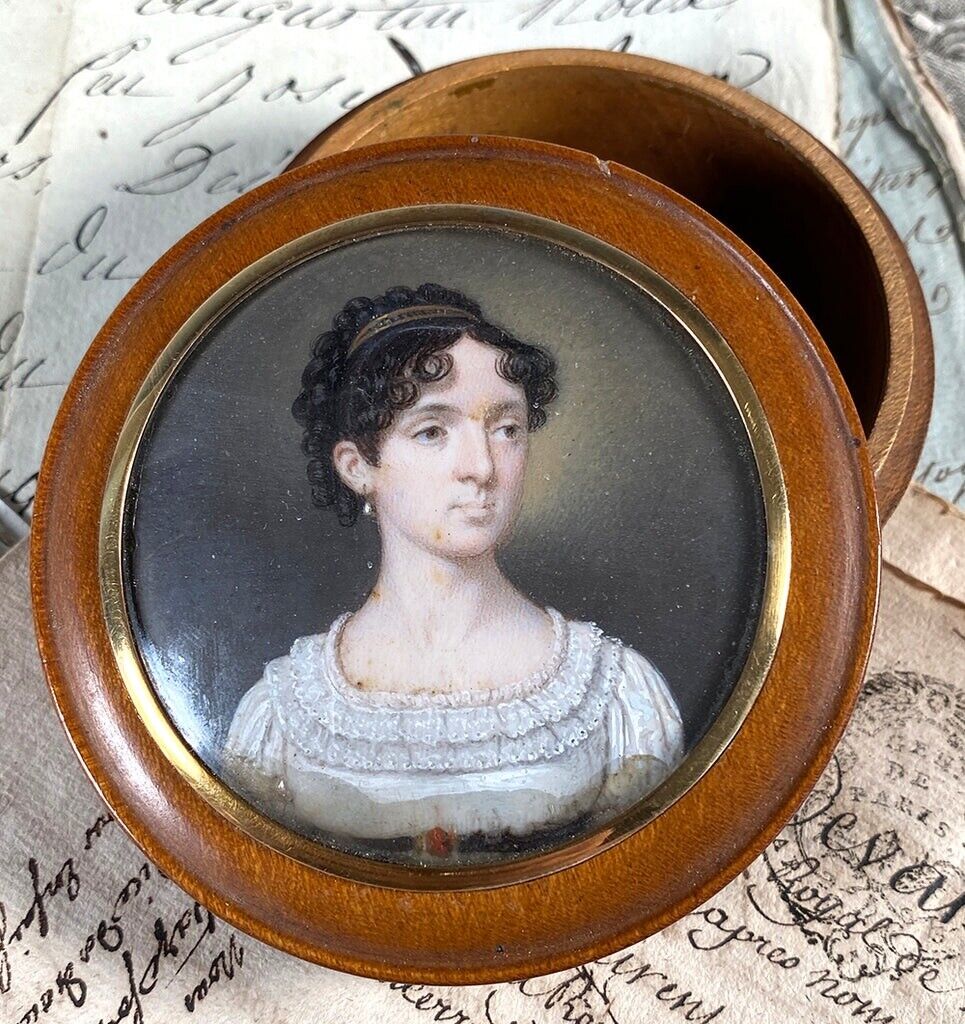 Superb c.1810-15 Napoleon Era French Empire Portrait Miniature Snuff Box, Tiara