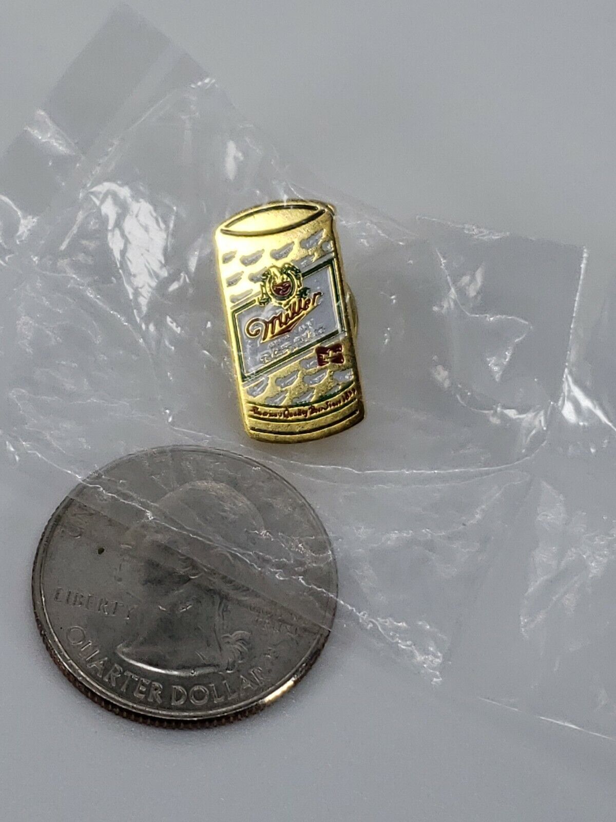 Rare Vintage  Miller Beer Collectors Beer Can Pin Beautiful New in package
