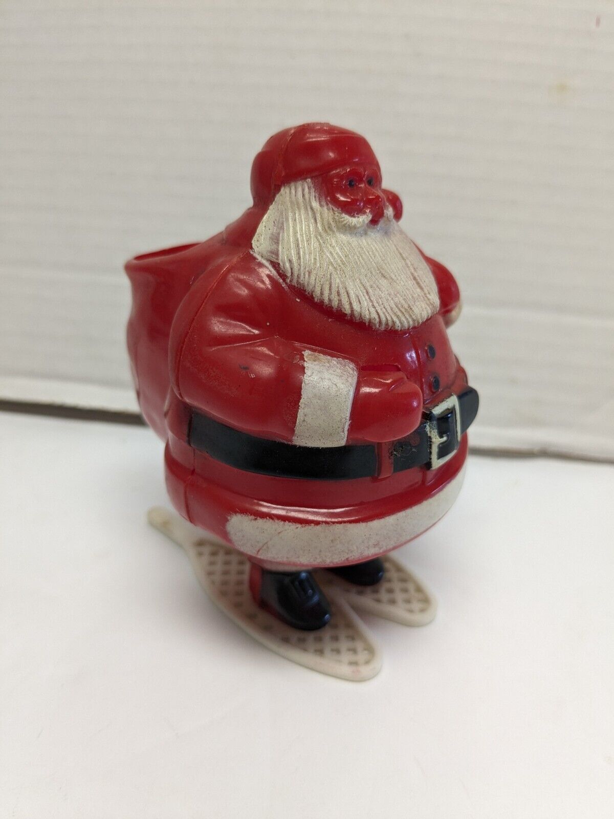 Vintage 1950's ROSBRO Christmas SANTA ON SNOW SHOES CANDY Container