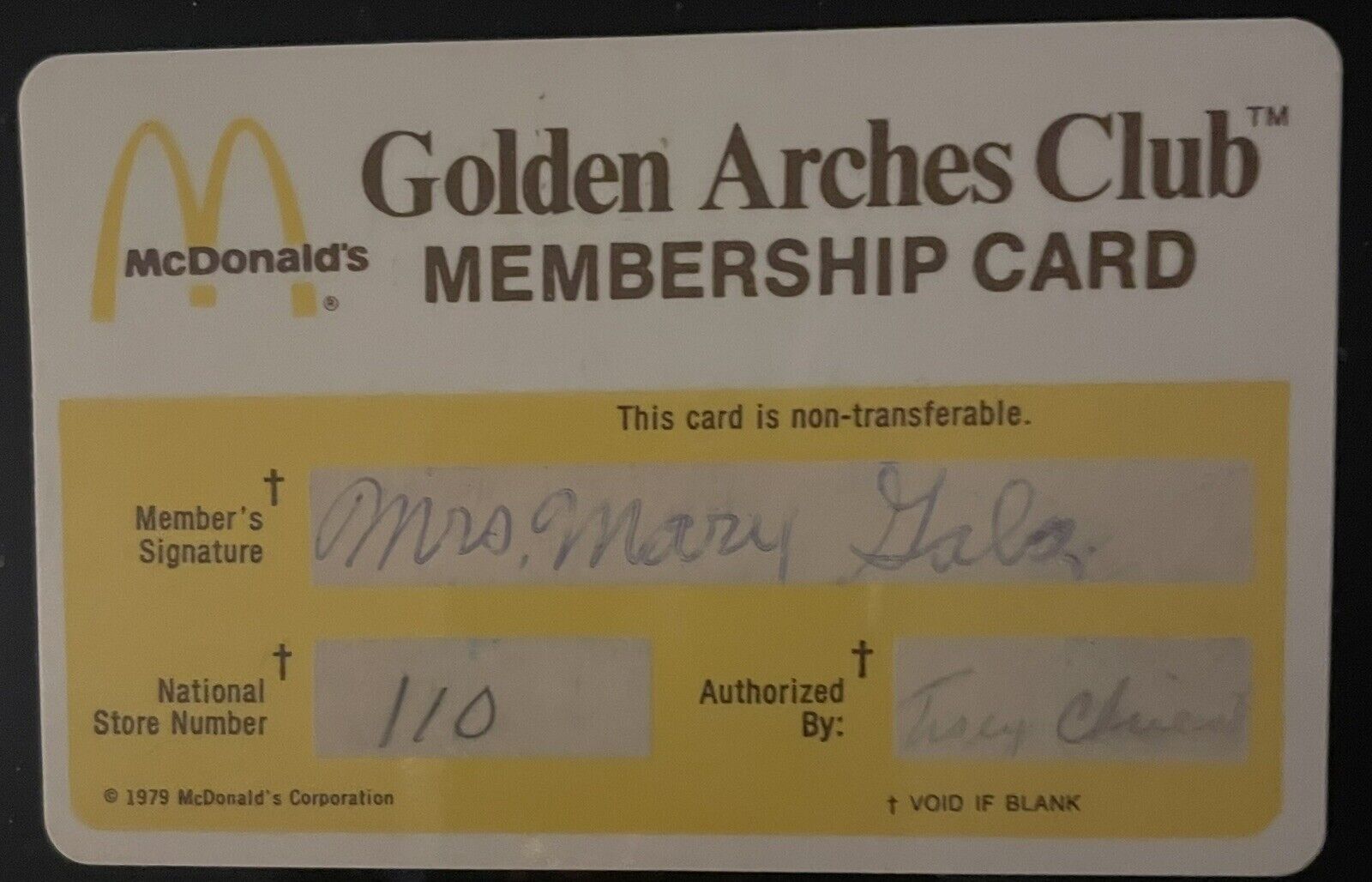 Vintage 1979 McDonald\'s Golden Arches Club Charge Credit Card Membership Senior
