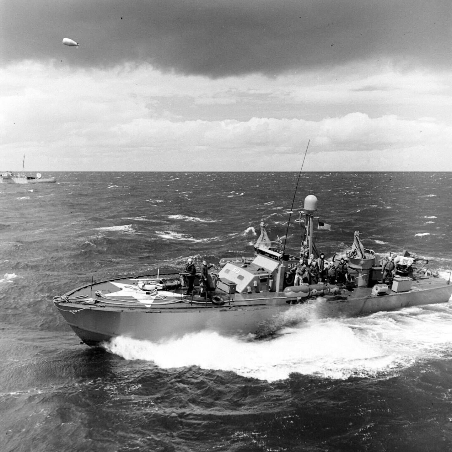 WW2 WWII Photo World War Two / US Navy PT Boat PT-513 Off Normandy June 1944