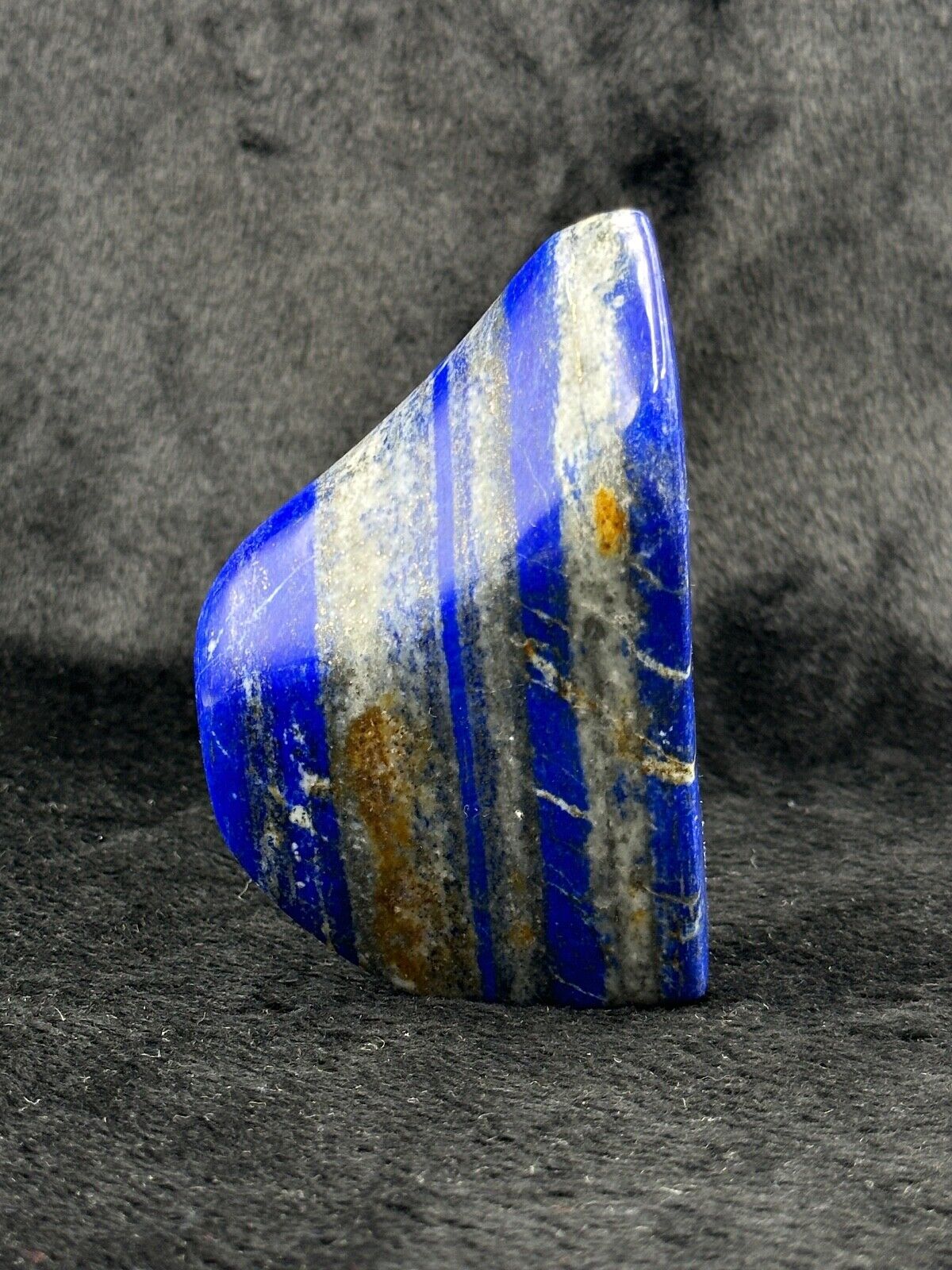299 Grams Handmade Natural Polished Lapis Lazuli Stone For Healing & Decoration