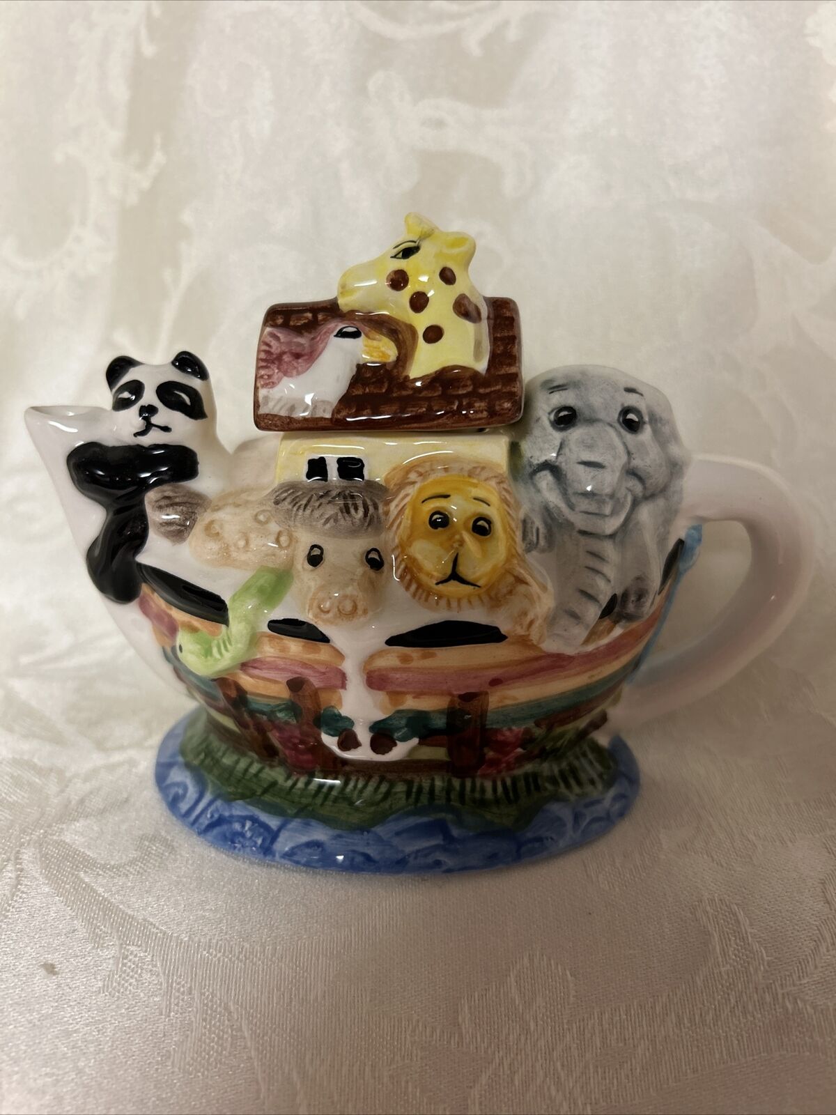Vtg Noah\'s Ark Teapot - Tea Nee Teapot - Cardinal Inc - Ceramic Decor Pot
