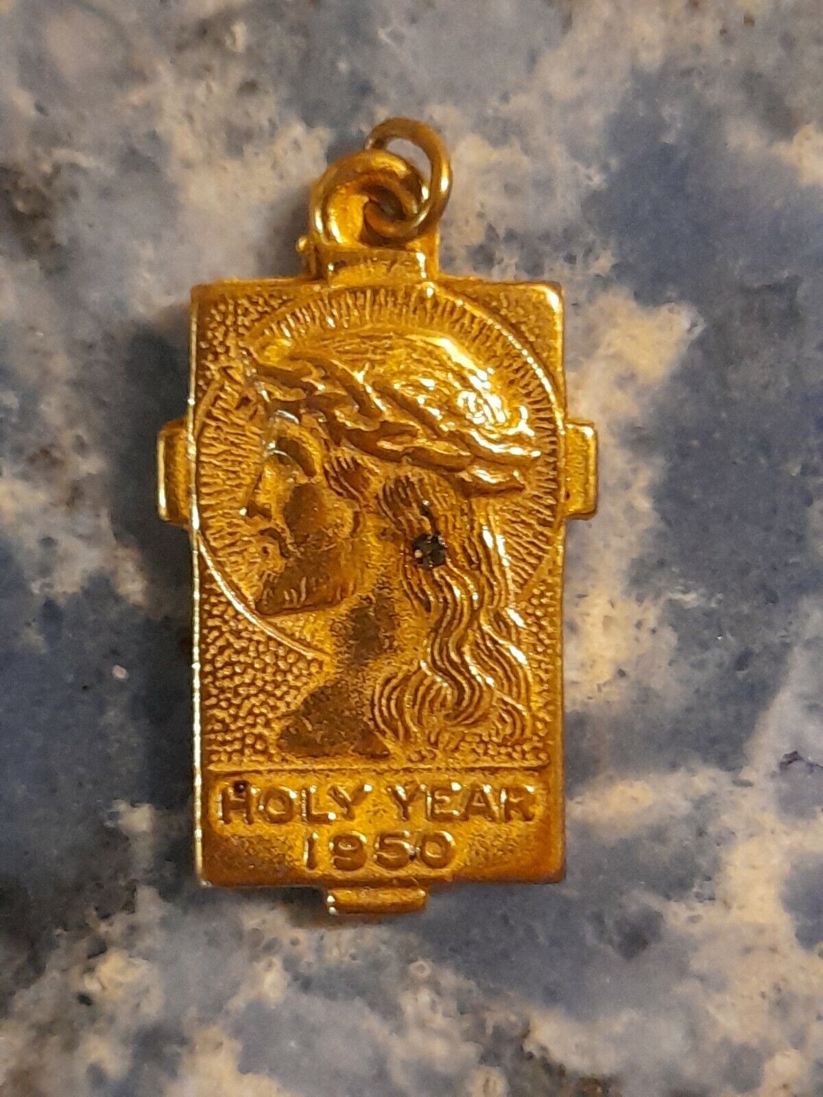Pope Pius XII Holy Year 1950 Gold tone Medal Jesus Crown Vintage Rare  