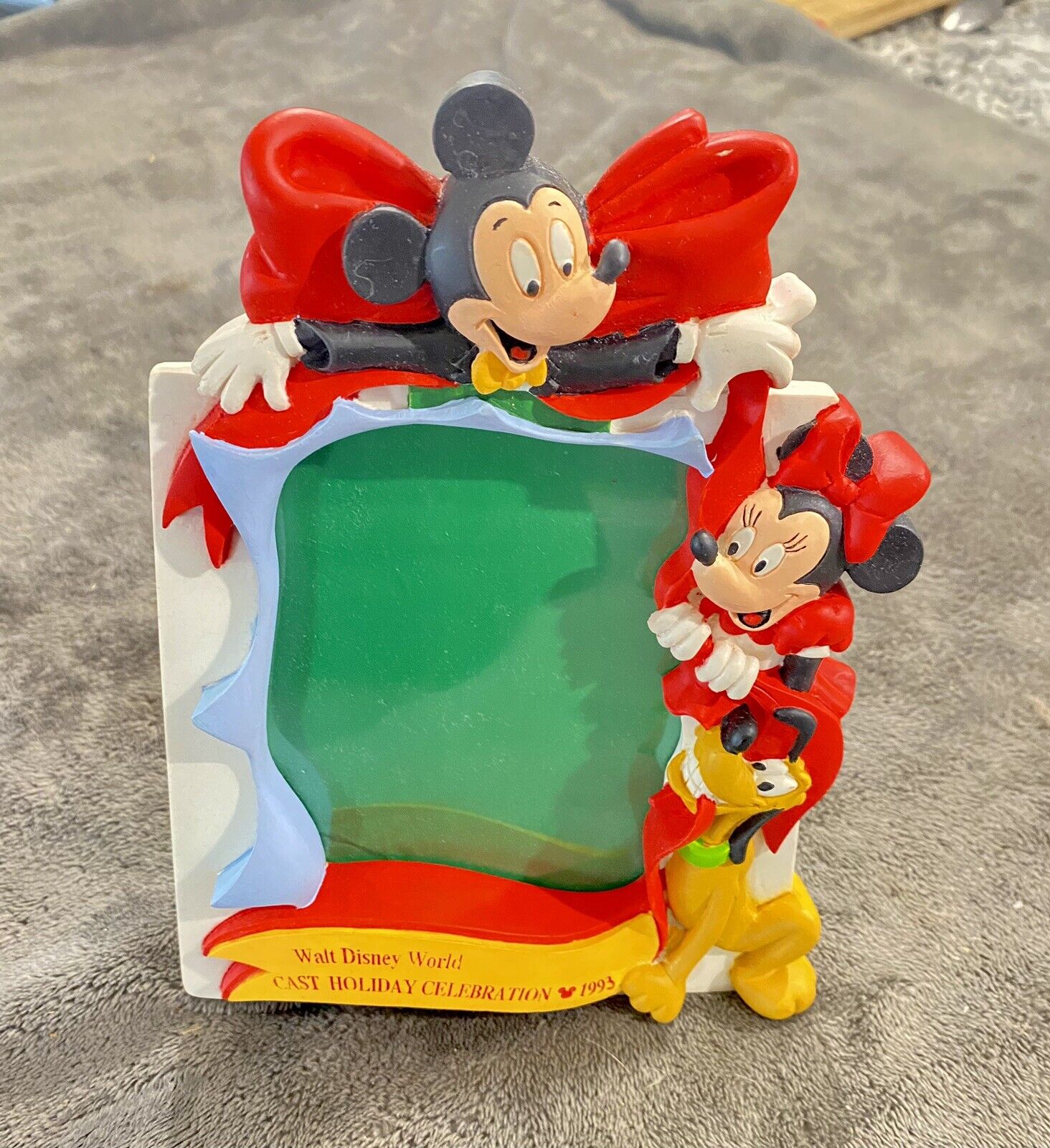 1993 Walt Disney World Mickey Cast Holiday Celebration 3D Photo Frame