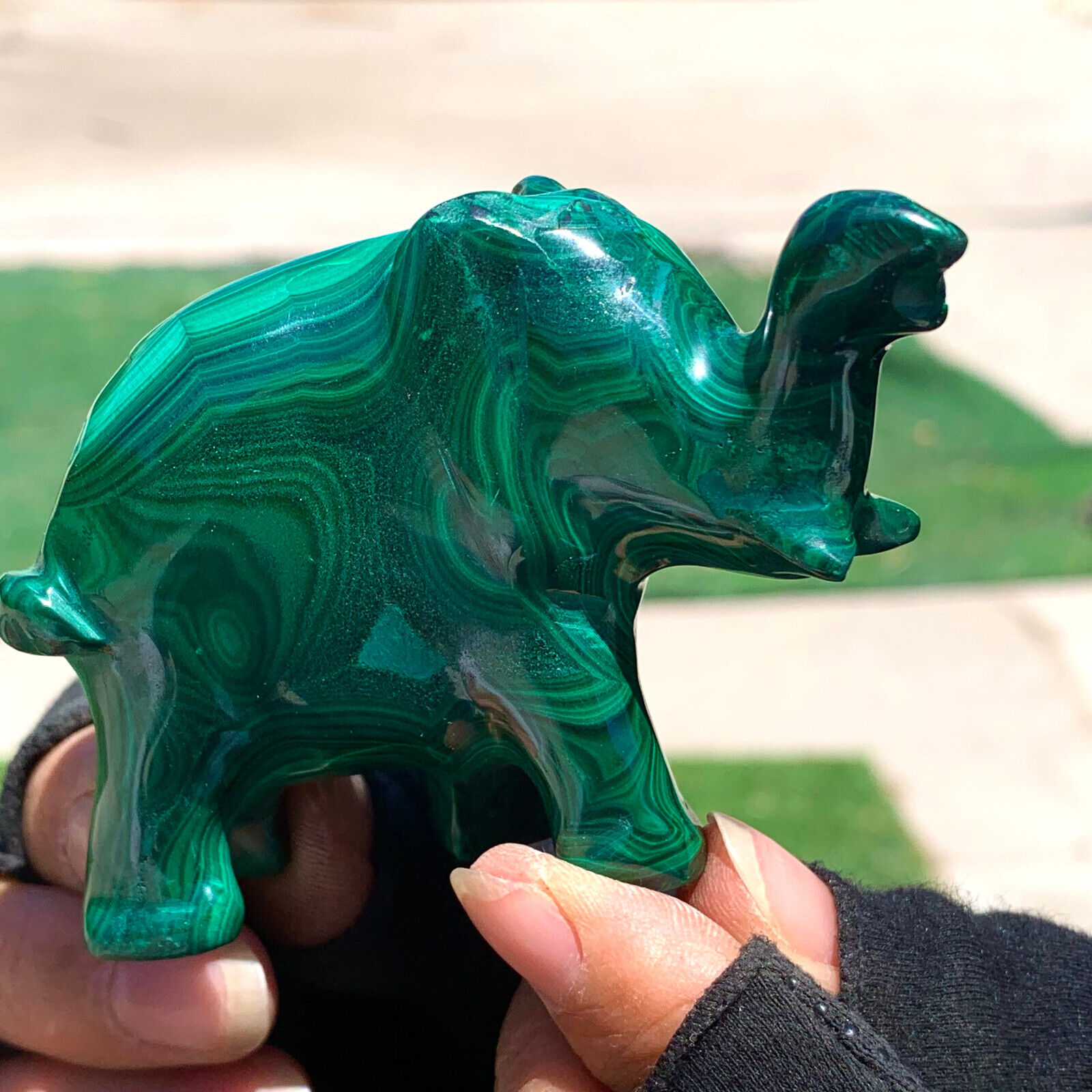 183G Natural glossy Malachite Crystal Handcarved elephant mineral sample healing