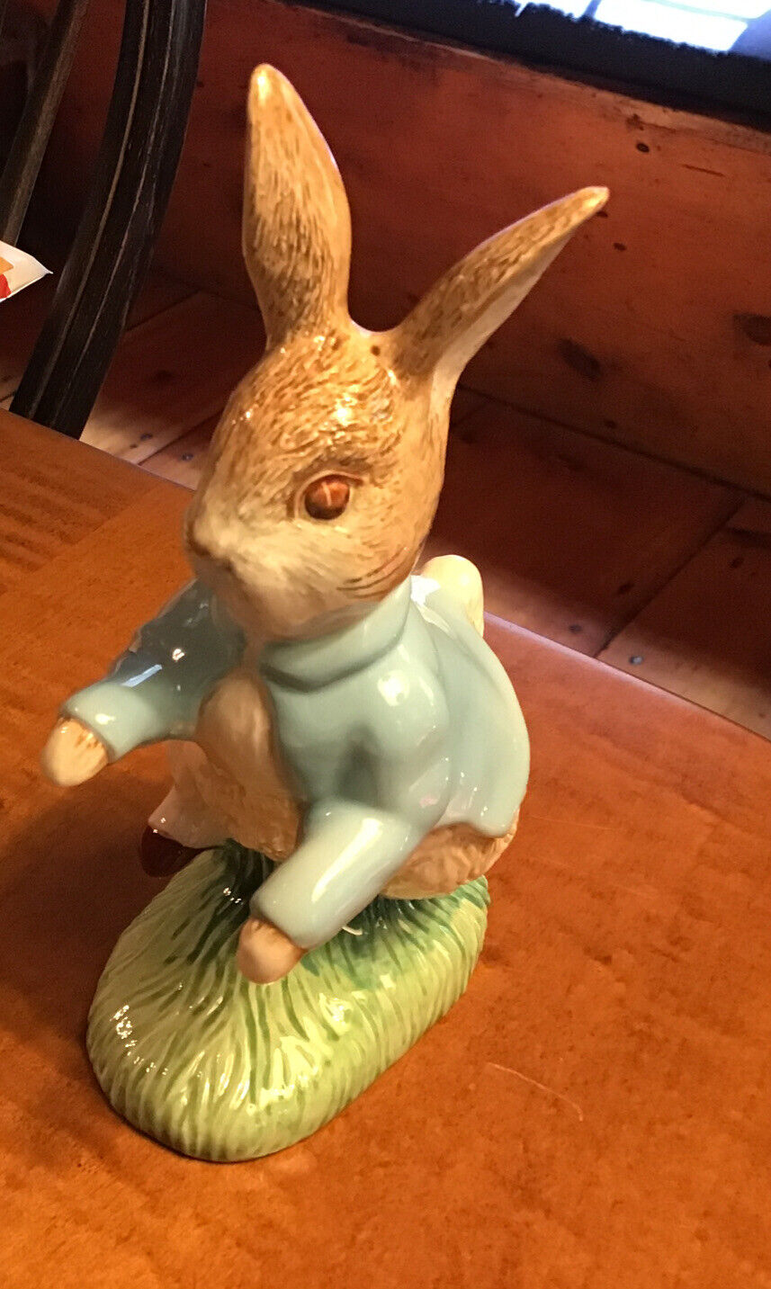 Beatrix Potter Figure Royal Doulton Peter Rabbit 1992 100th Anniversary  6 1/2”