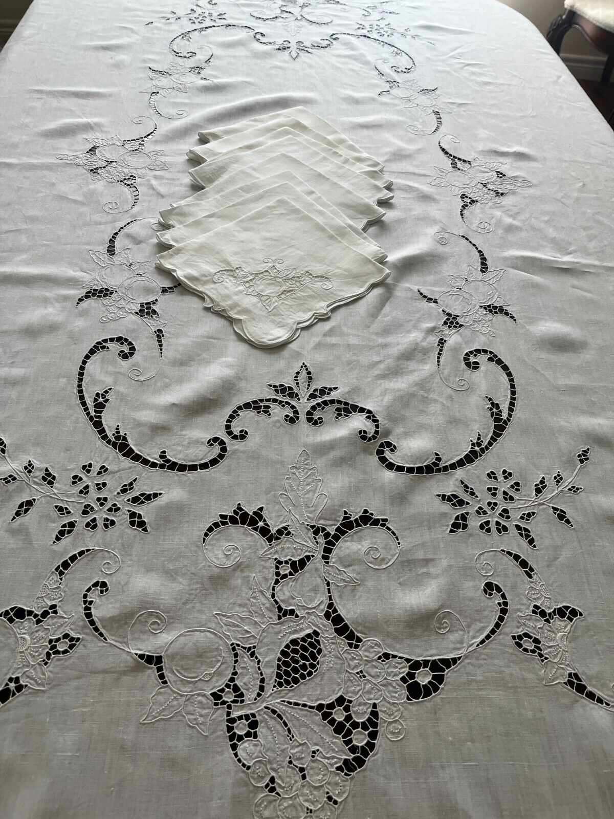 Madeira Embroidered Fruit Tablecloth  111\