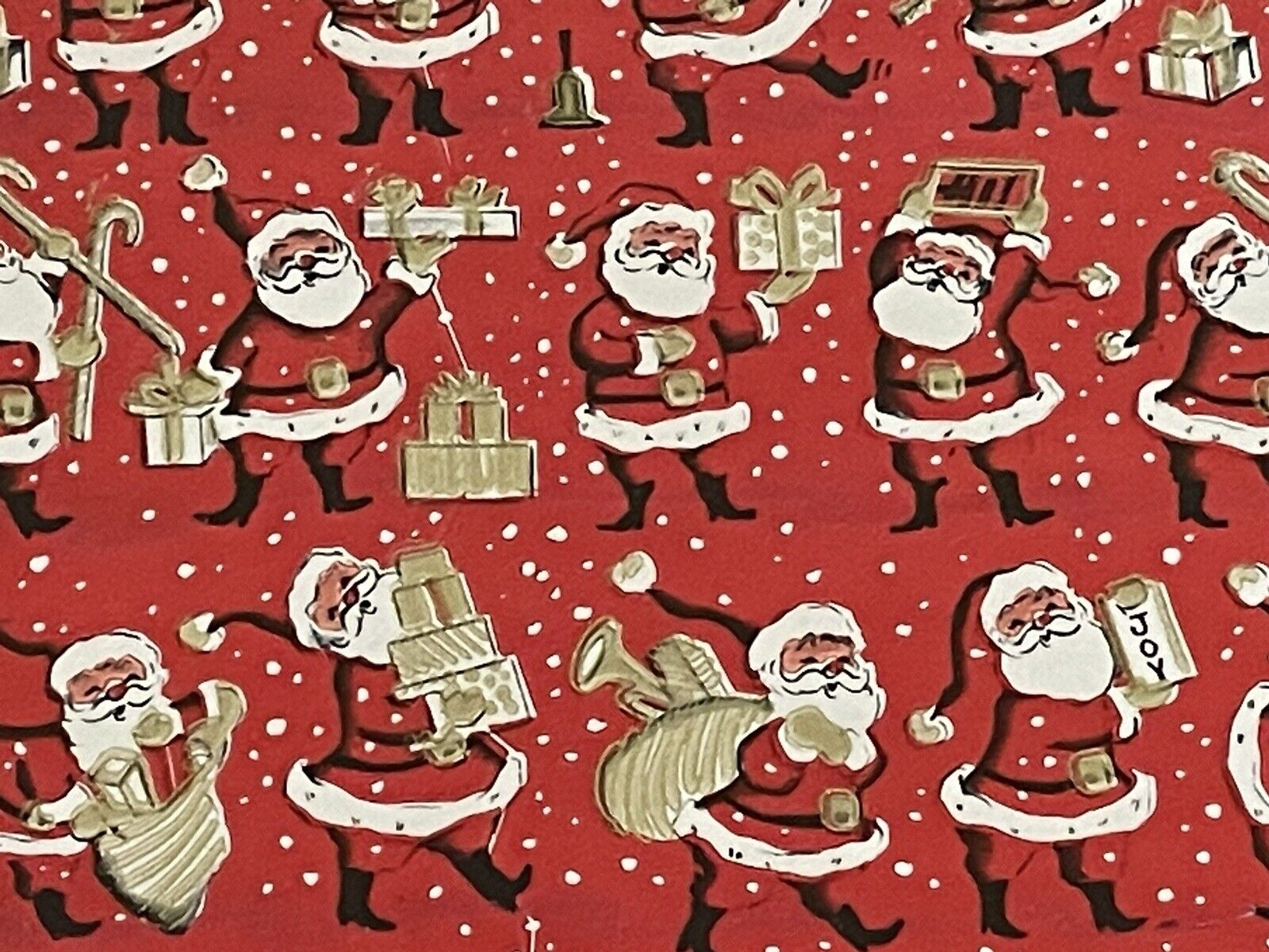 VTG CHRISTMAS WRAPPING PAPER GIFT WRAP CUTE SANTAS WITH PRESENTS ON RED