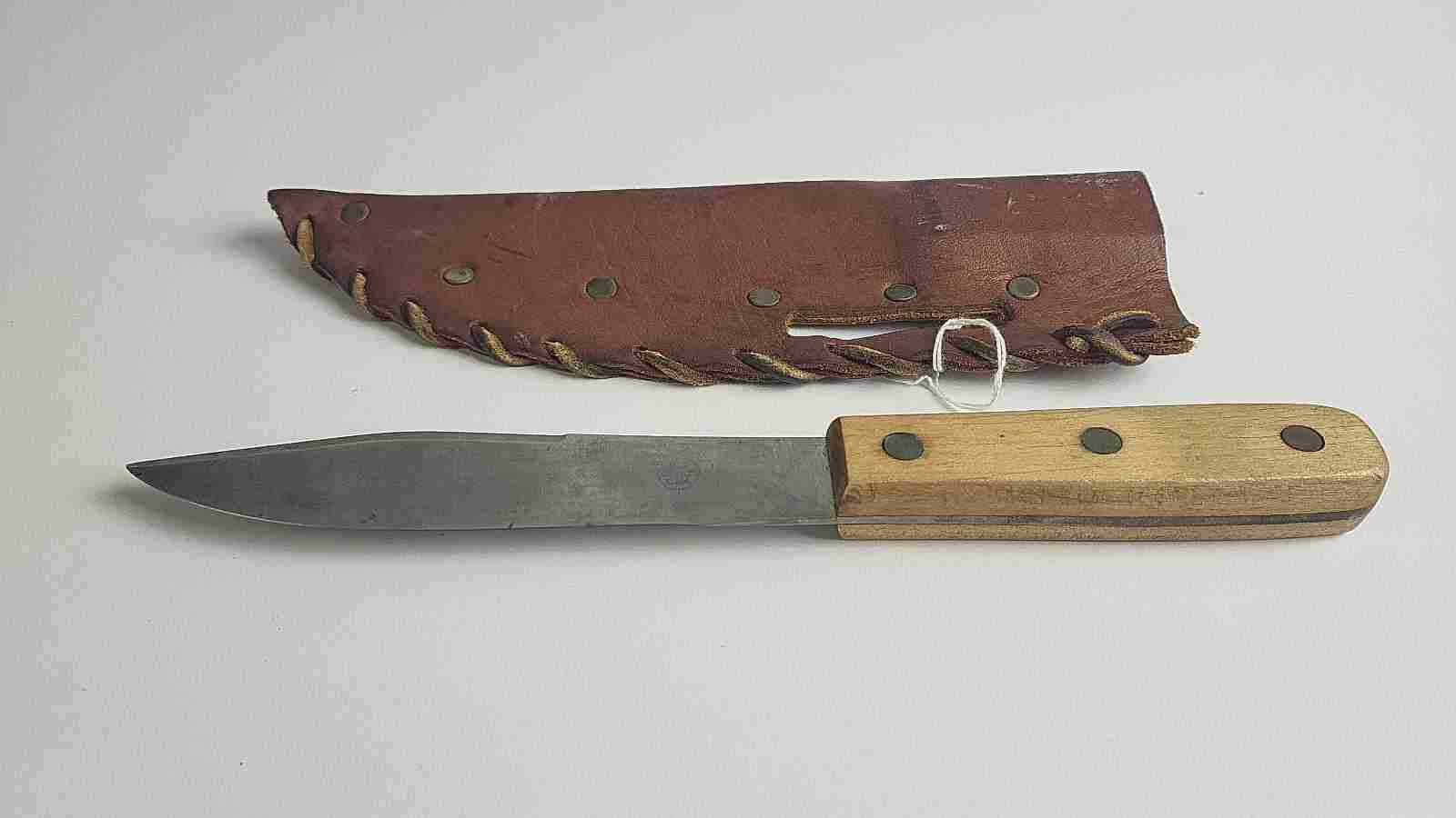 CVA (Connecticut Valley Arms) Skinning Knife with Sheath Made in Spain Rare